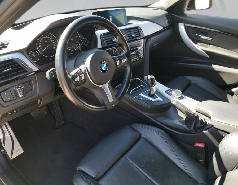 BMW 330d xDrive Touring M SPORT DrivingAs HeadUp AHK