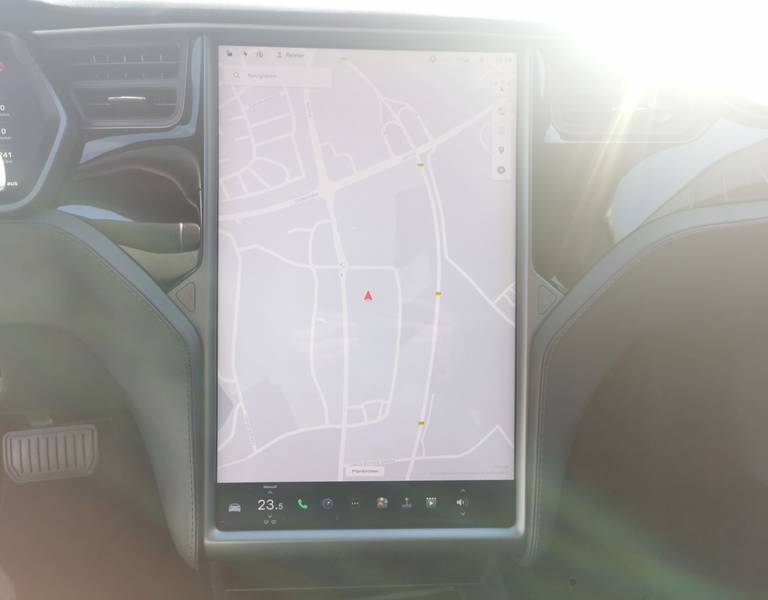 Tesla Model S LED ACC Panorama PDC HiFi AHK Standheiz.