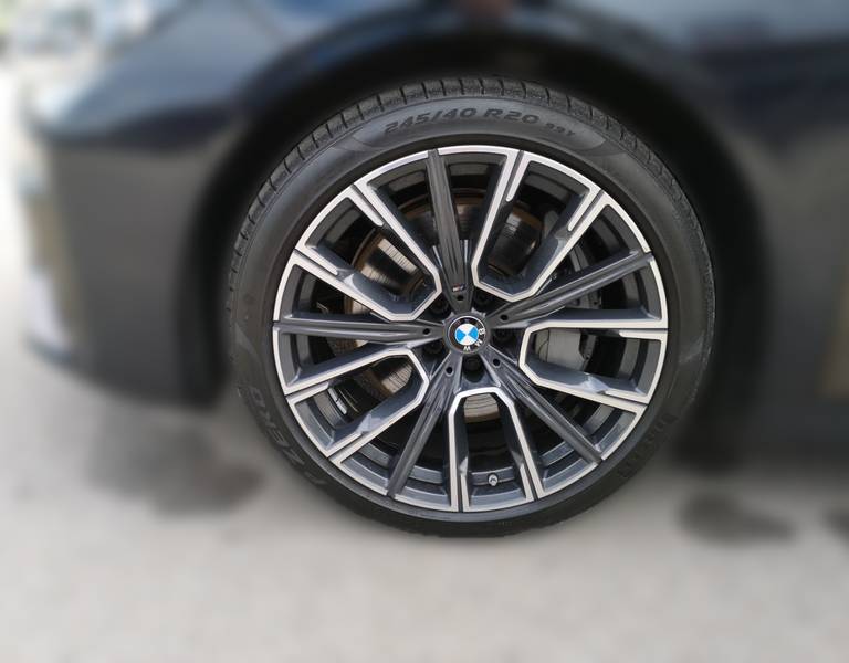BMW 750Ld xDrive VOLLAUSSTATTUNG Bel