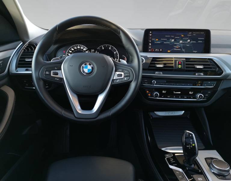 BMW X4 xDrive25d xLine LED HeadUp ParkAss Panorama