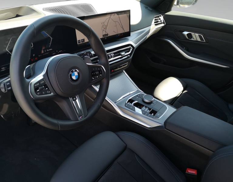 BMW 320d Touring xDrive M SPORT LED HeadUp Standheiz