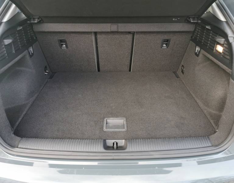Audi Q2 1.6 TDI Klima PDC Sitzheizung Alufelgen
