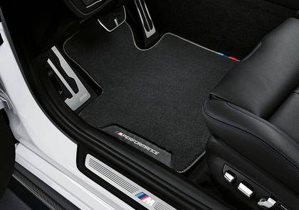 BMW M Fußmatte und Türschwelle