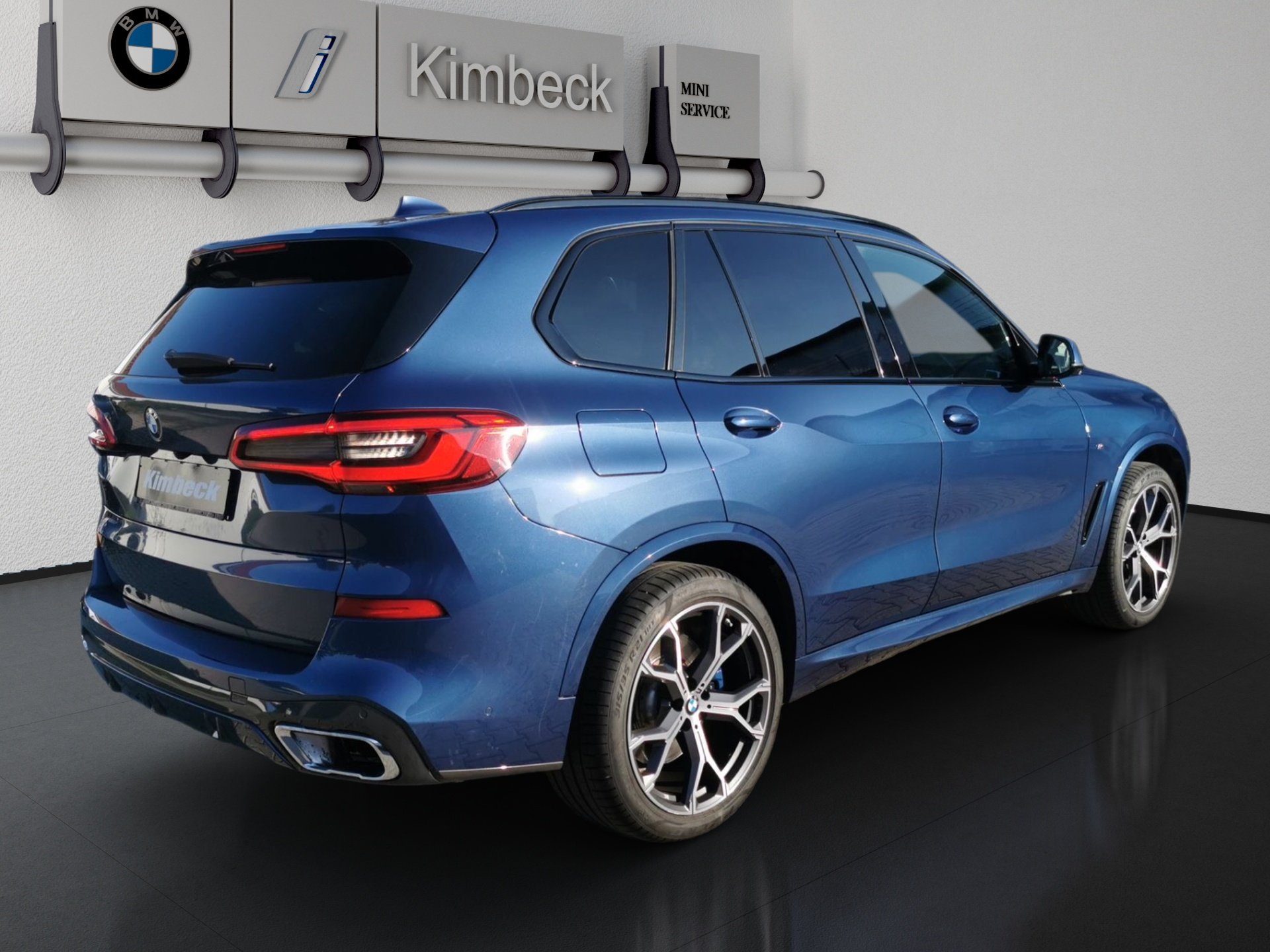 Bild 2 BMW X5 xDrive30d M SPORT Luftfederung Standhzg SoftCl