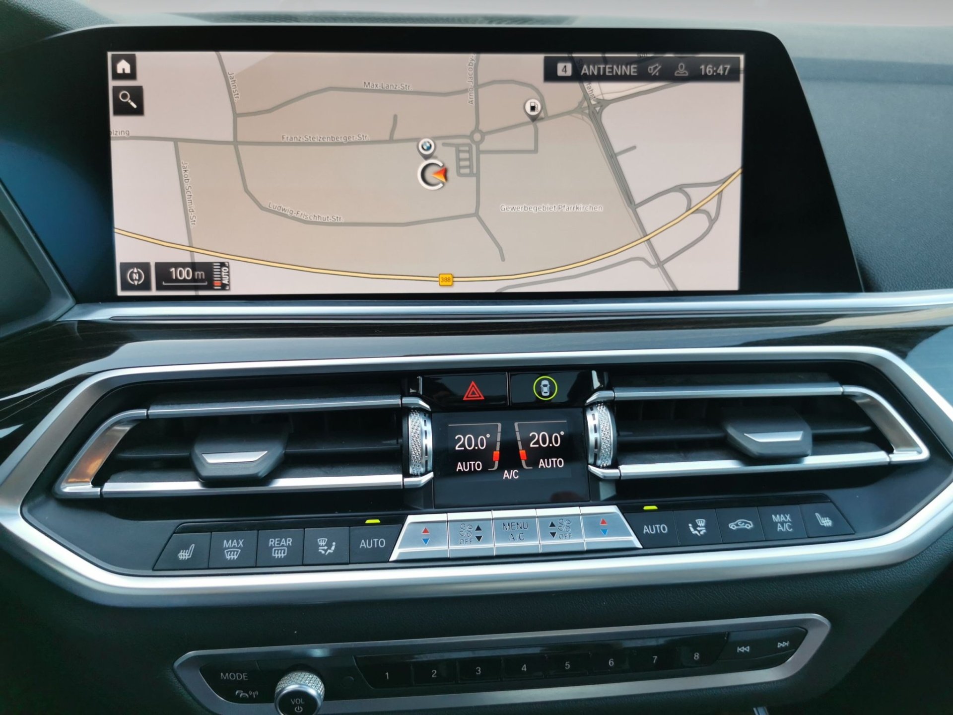 Bild 8 BMW X5 xDrive30d M SPORT Luftfederung Standhzg SoftCl