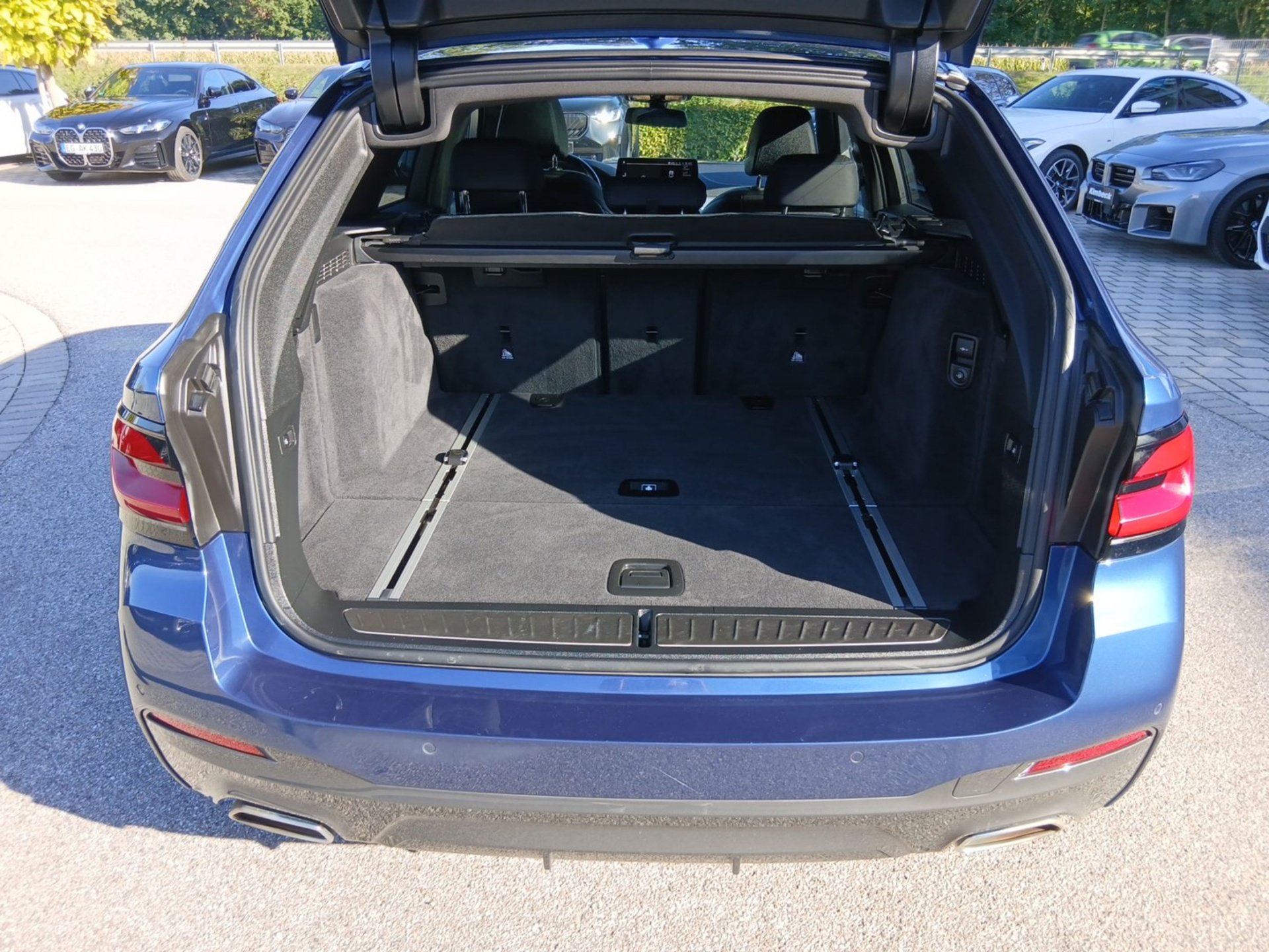 Bild 10 BMW 520d xDrive Touring M SPORT Laser HeadUp Standhzg