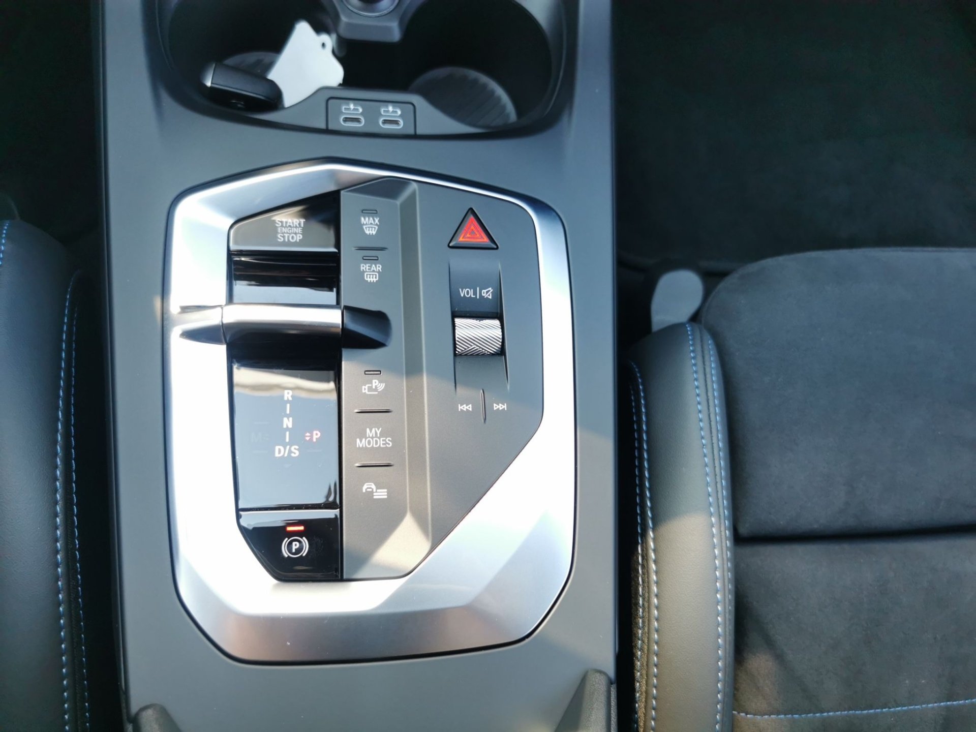 Bild 12 BMW 120 Limousine M SPORT PRO HeadUp 360° DrivingAss