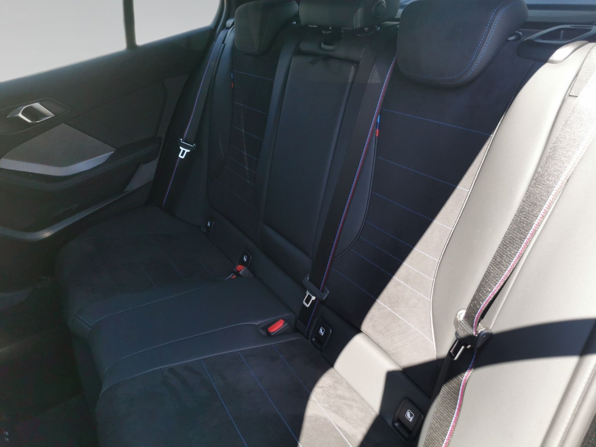 Bild 8 BMW 120 Limousine M SPORT PRO HeadUp 360° DrivingAss