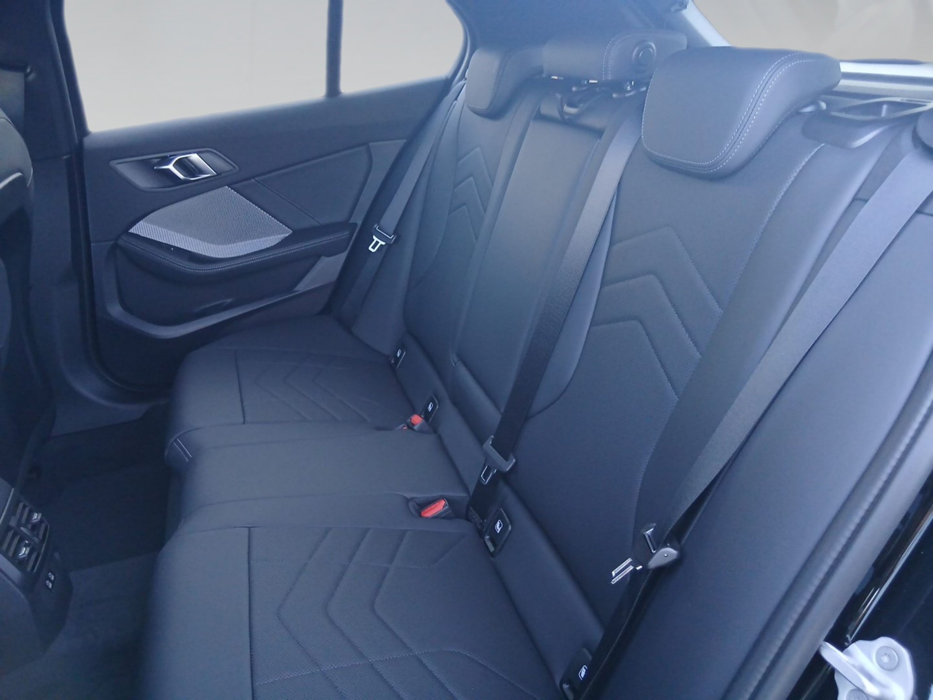 Bild 8 BMW 120d M SPORT