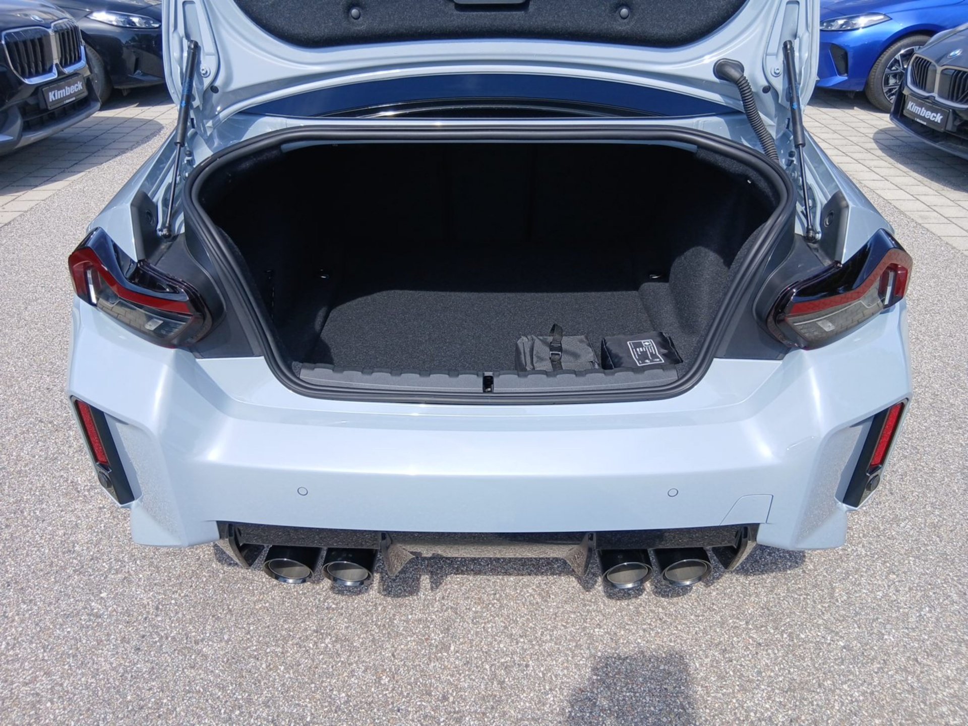 Bild 10 BMW M2 Coupé Glasdach ACC ParkAss HeadUp Lenkhzg