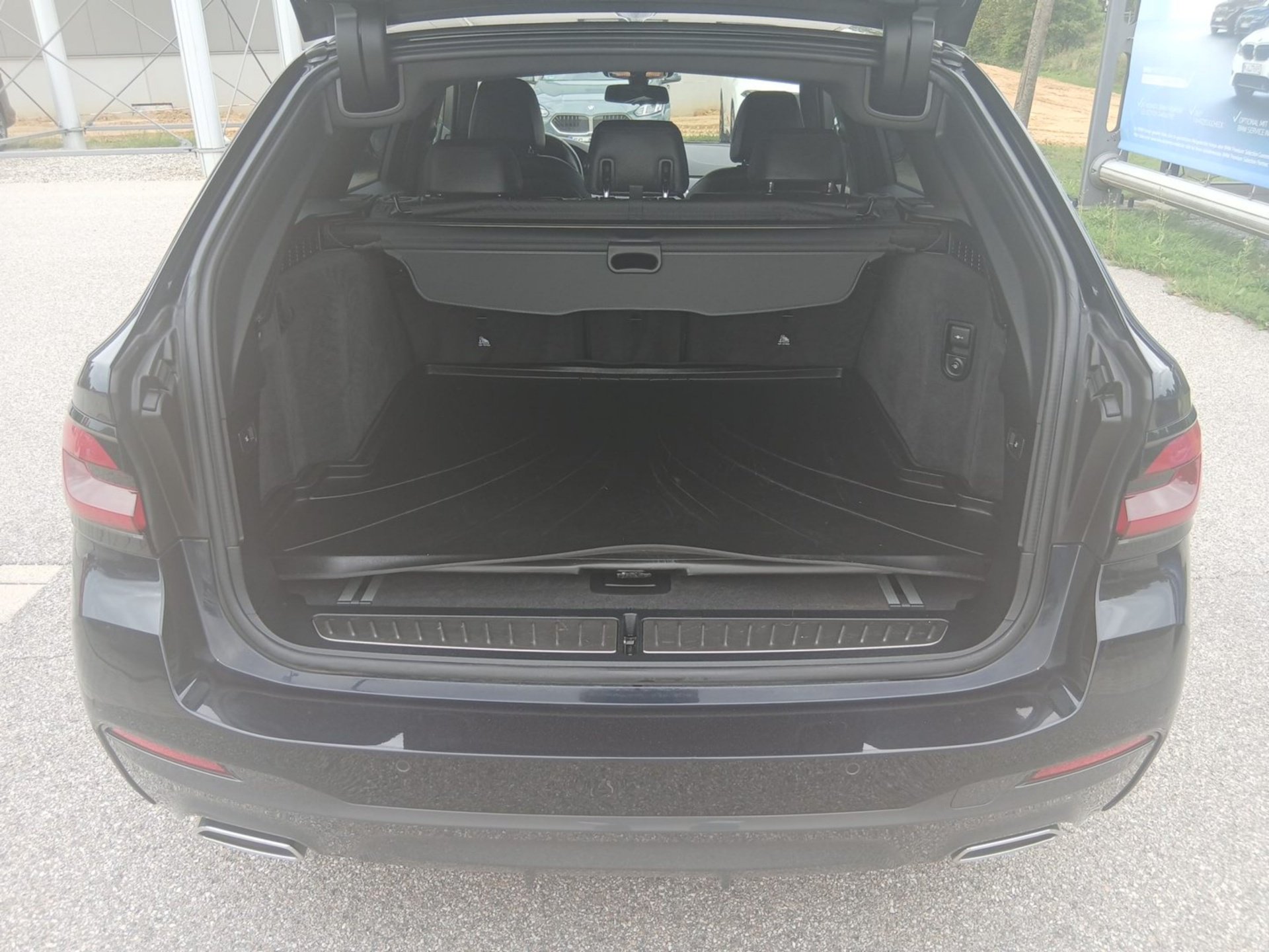 Bild 10 BMW 520d xDrive Touring M SPORT Laser ACC AHK ParkAss