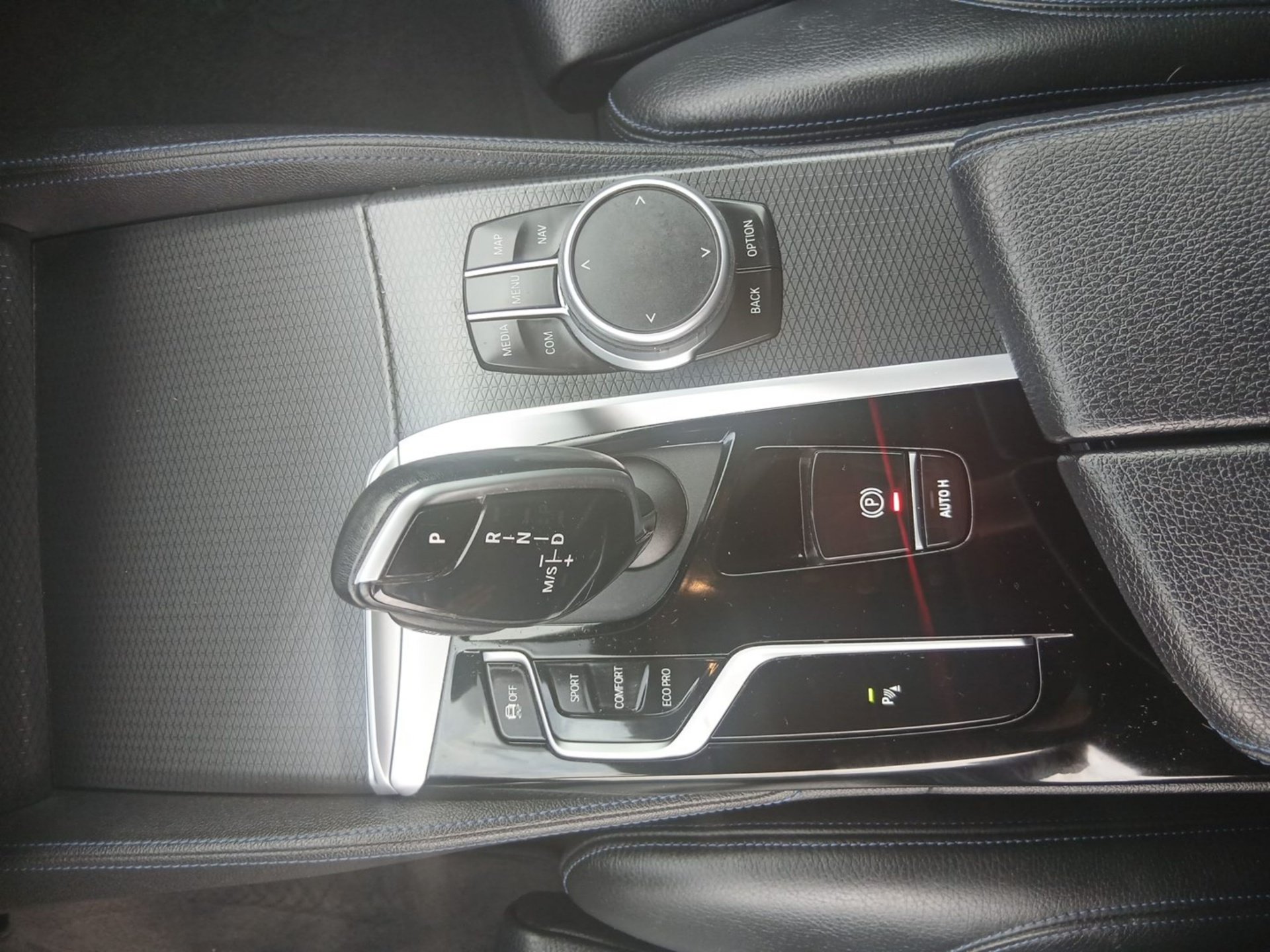 Bild 11 BMW 520d xDrive Touring M SPORT Laser ACC AHK ParkAss