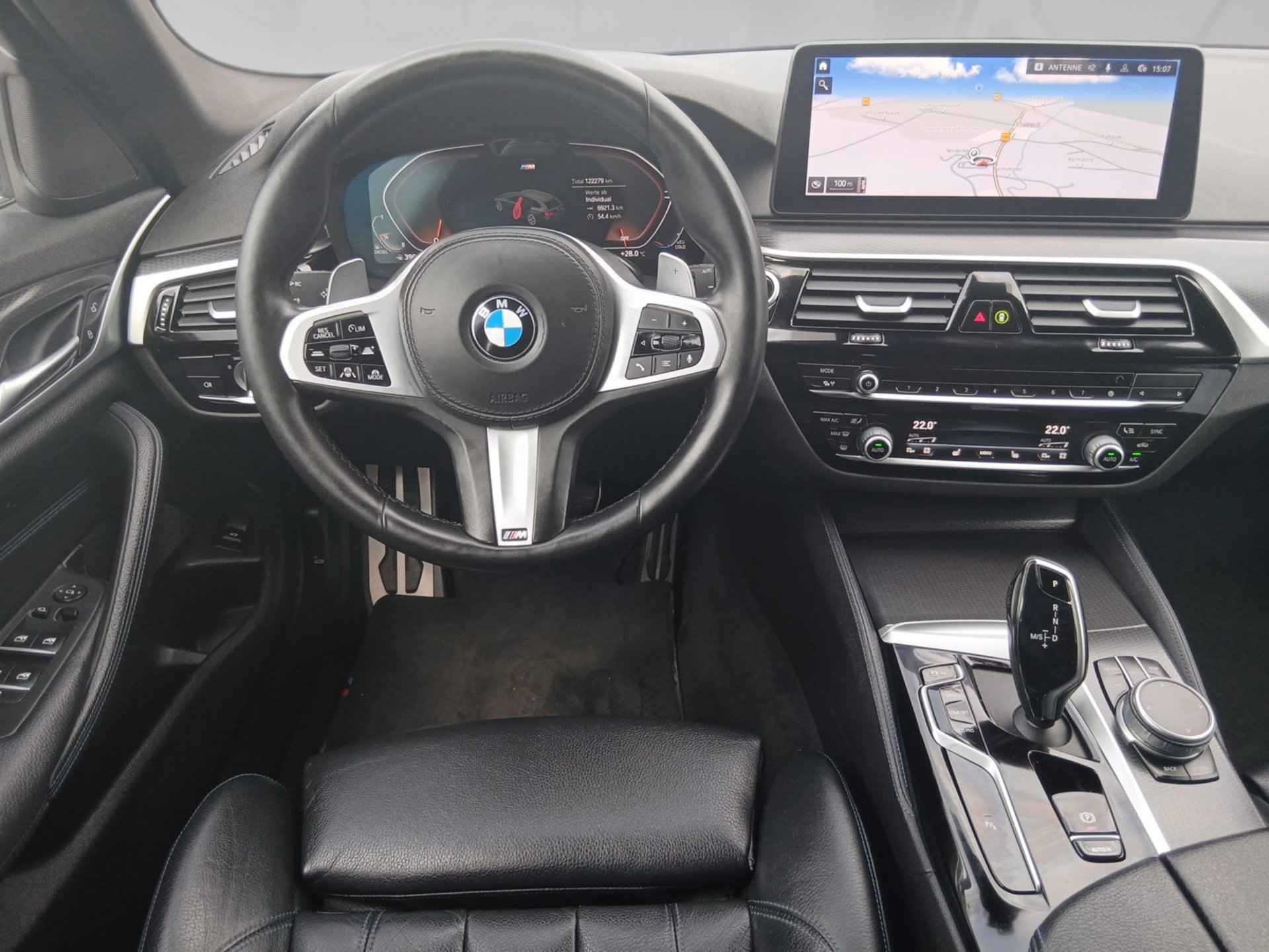 Bild 6 BMW 520d xDrive Touring M SPORT Laser ACC AHK ParkAss