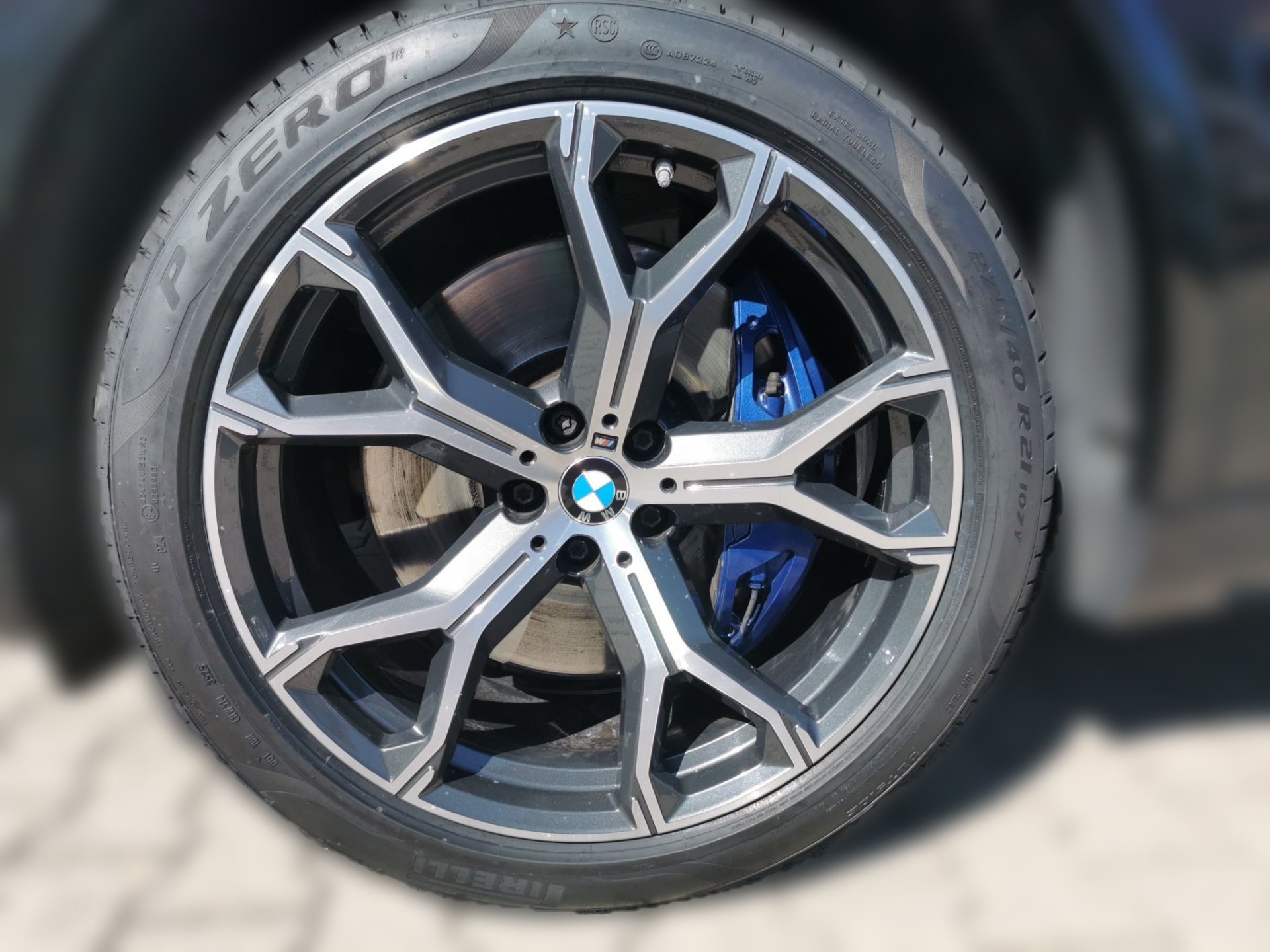 Bild 3 BMW X5 xDrive30d M SPORT HeadUp SoftClose Gestik AHK
