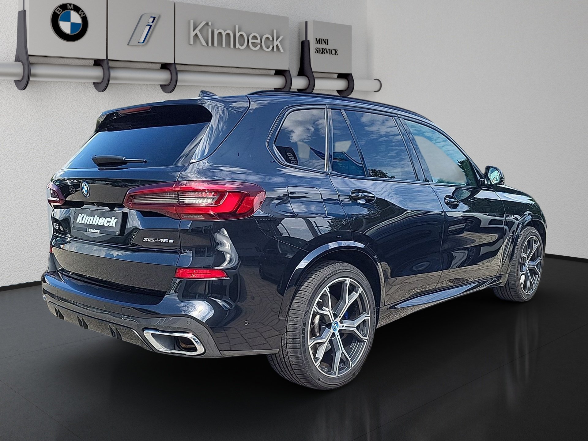 Bild 2 BMW X5 xDrive45e M SPORT Pano Luftfed AHK Allradlenk