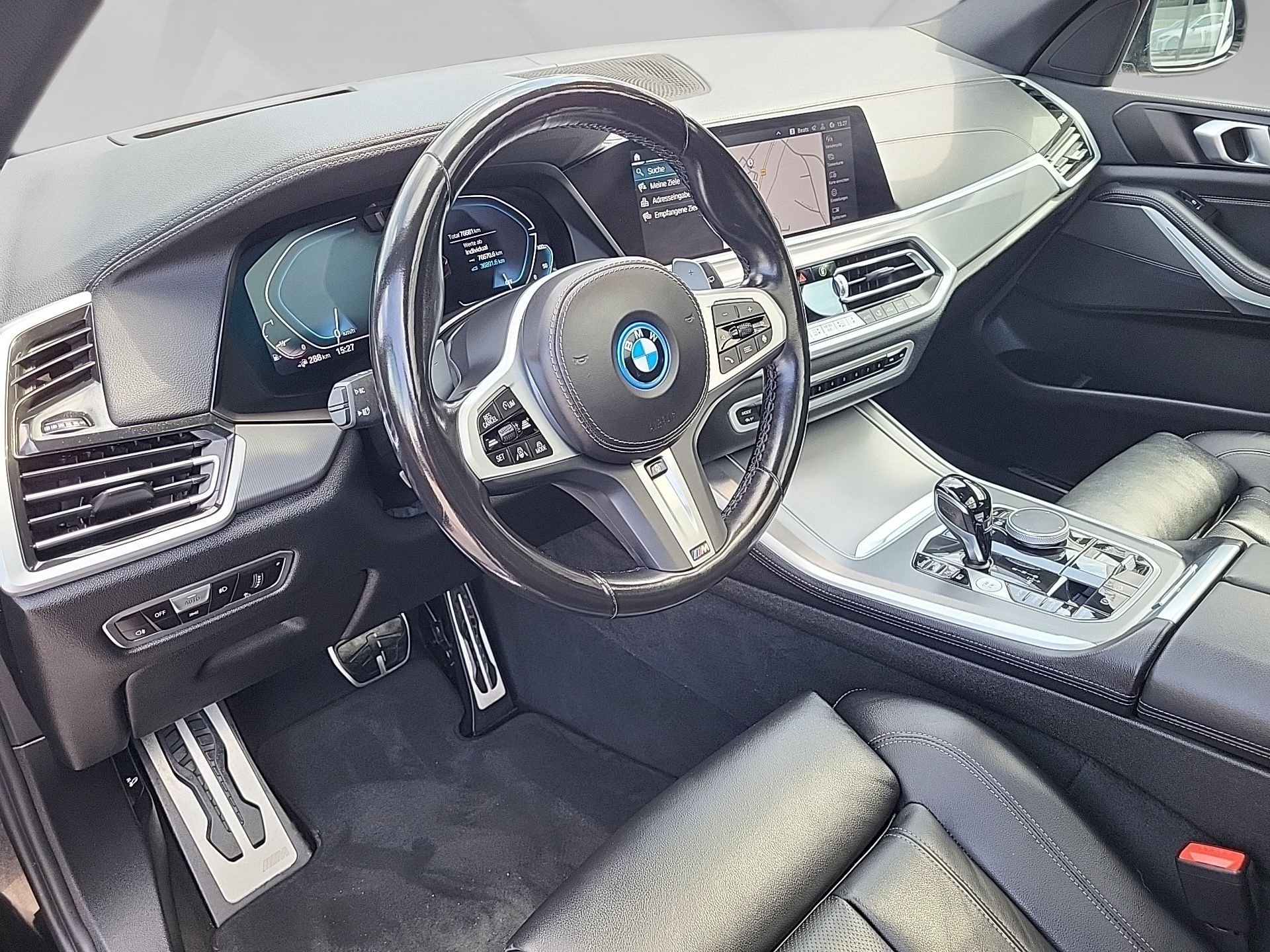 Bild 4 BMW X5 xDrive45e M SPORT Pano Luftfed AHK Allradlenk