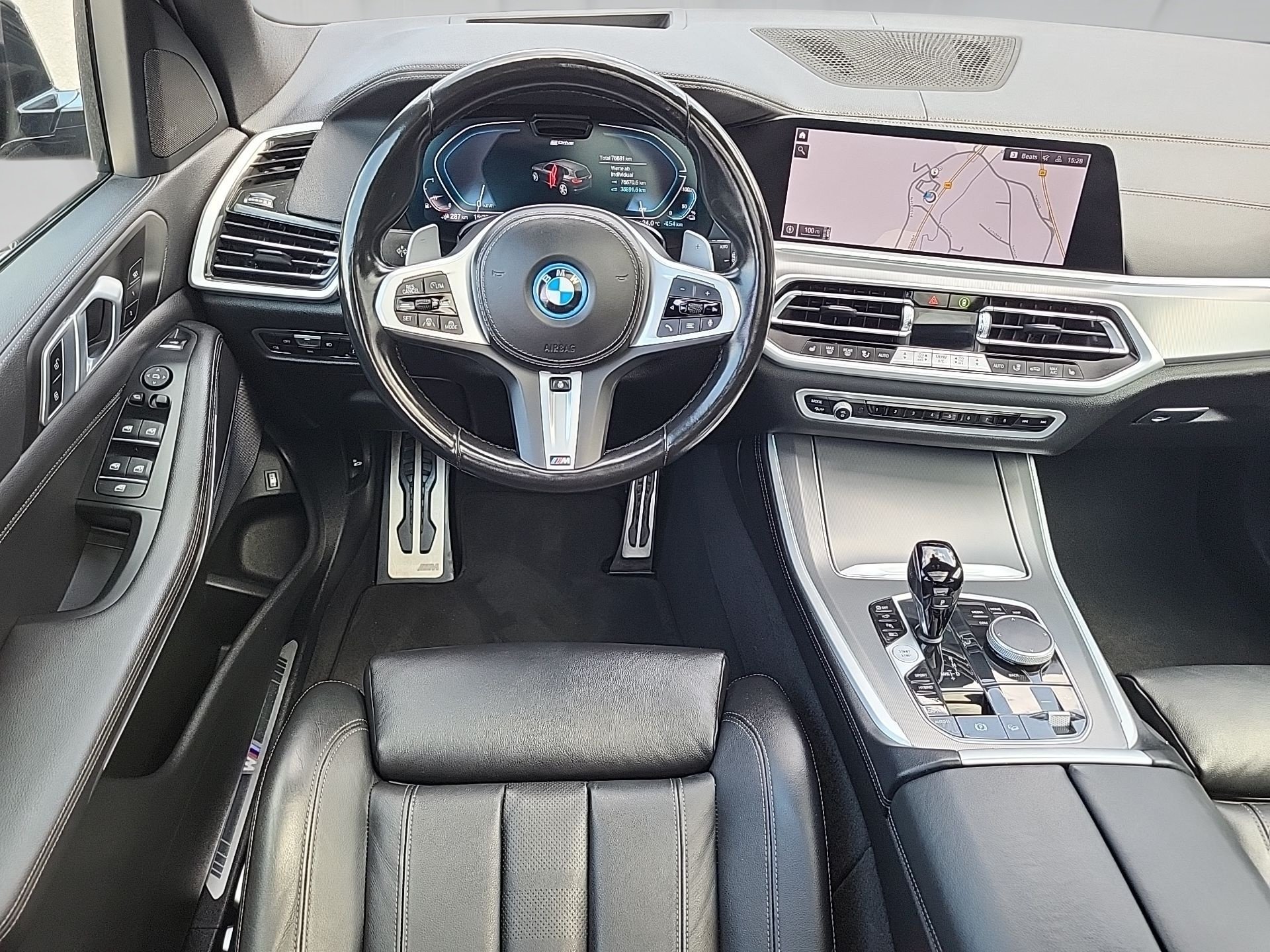 Bild 6 BMW X5 xDrive45e M SPORT Pano Luftfed AHK Allradlenk