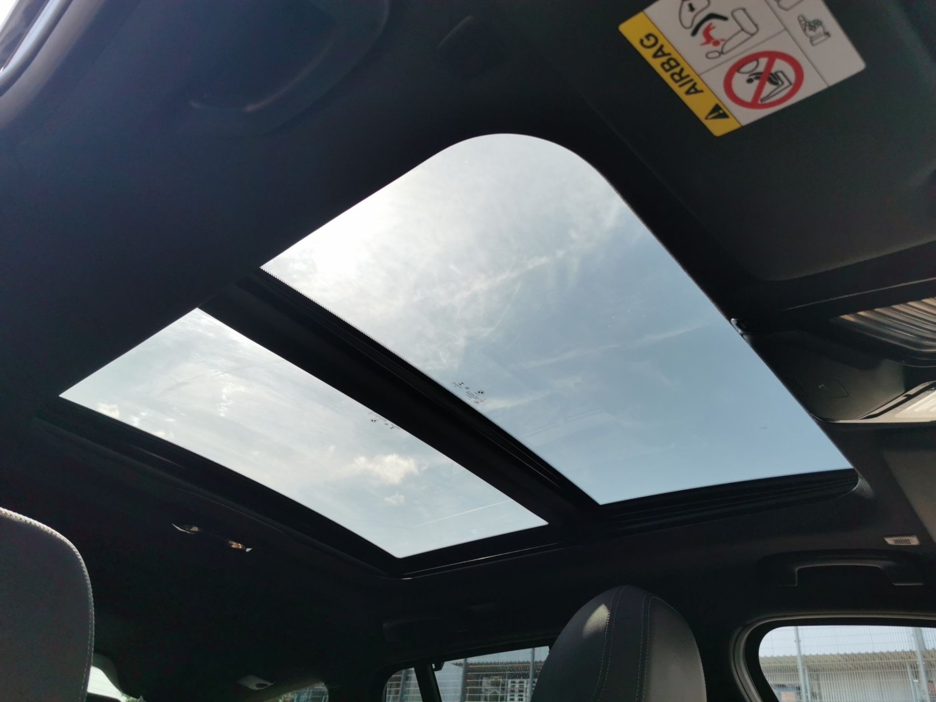 Bild 11 BMW 320e Touring Sport Line Laser ACC 360° Pano HiFi