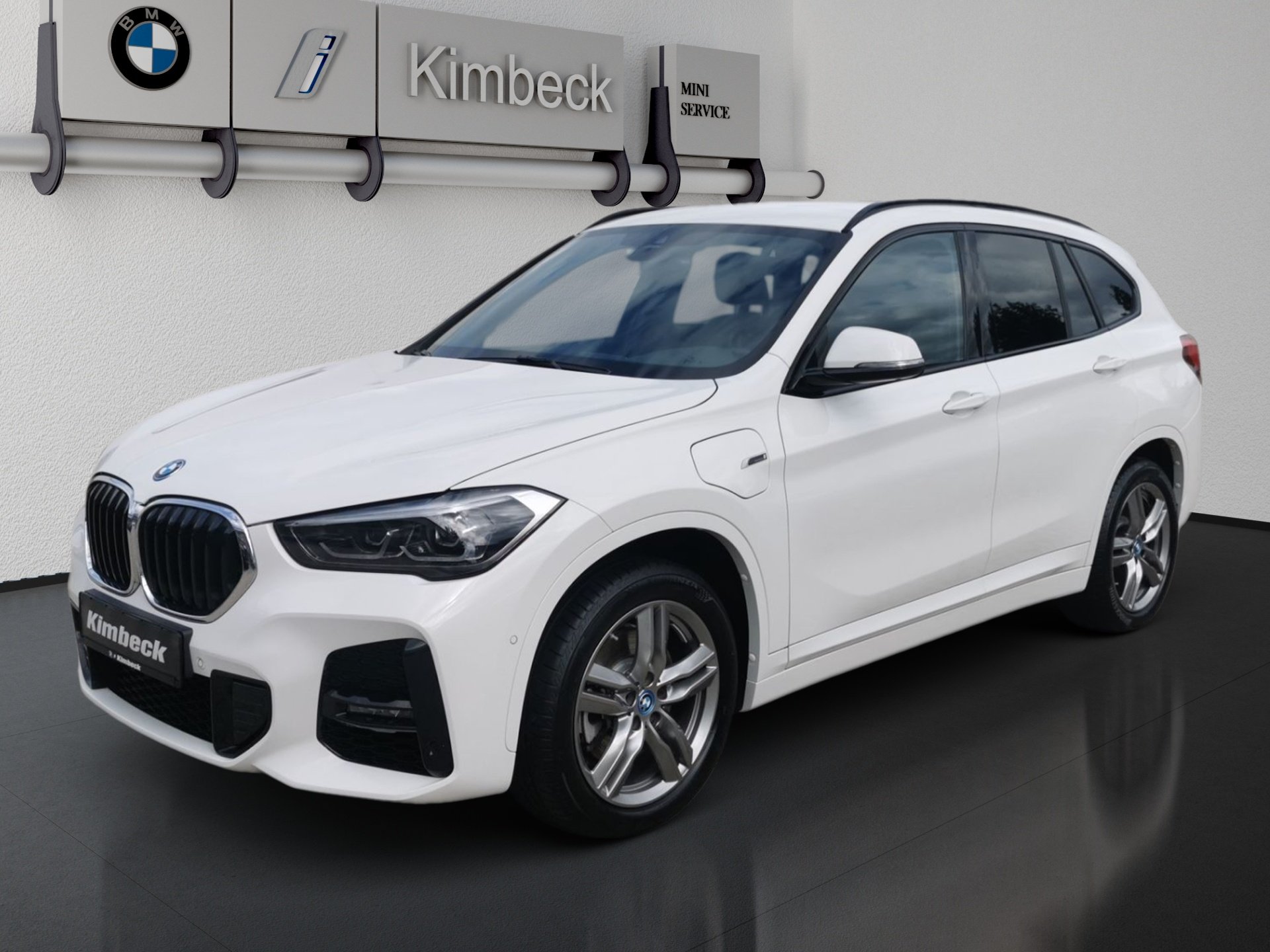 Bild 1 BMW X1 xDrive25e M SPORT LED ACC AHK ParkAss KeyLess