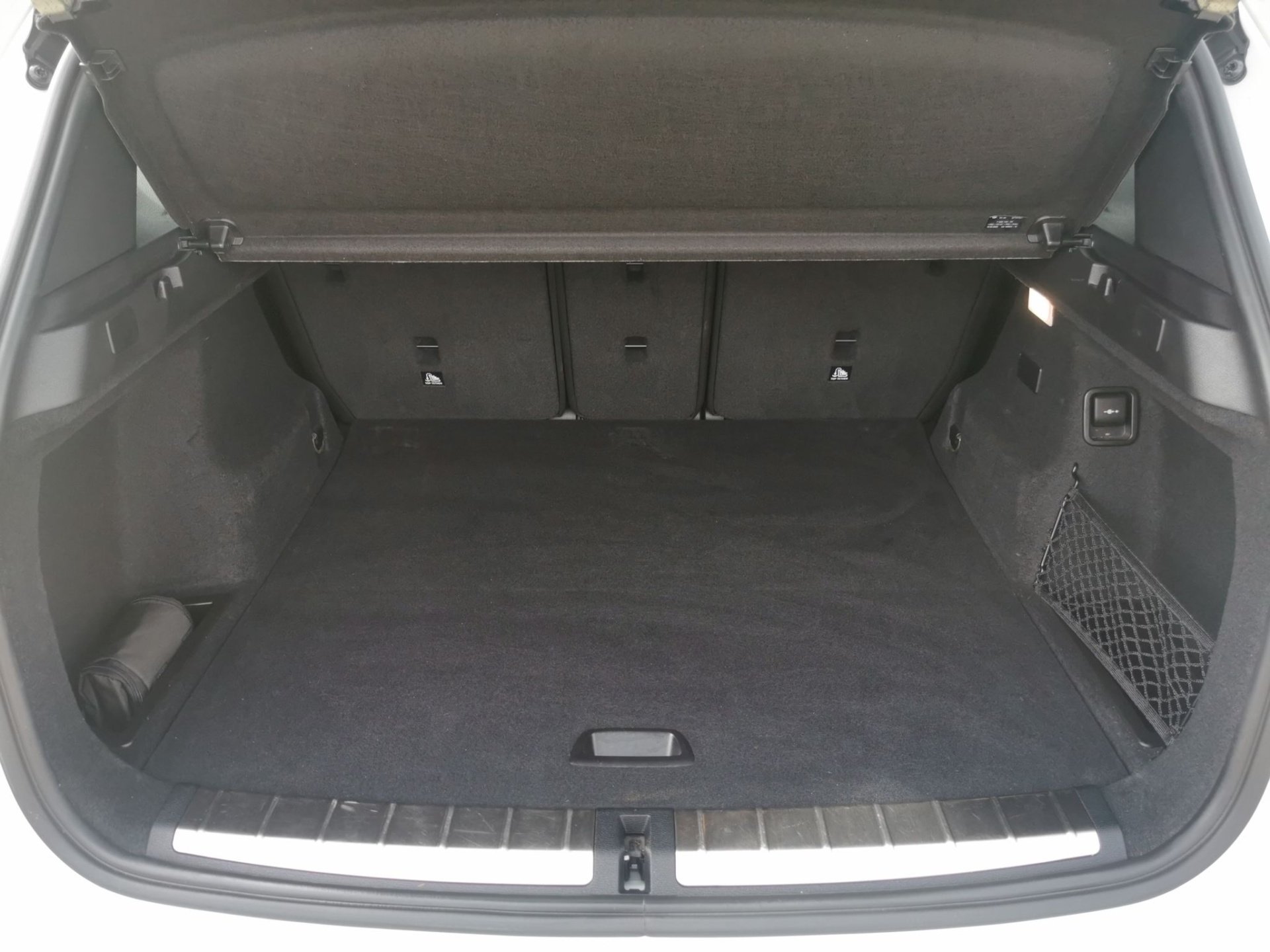 Bild 10 BMW X1 xDrive25e M SPORT LED ACC AHK ParkAss KeyLess