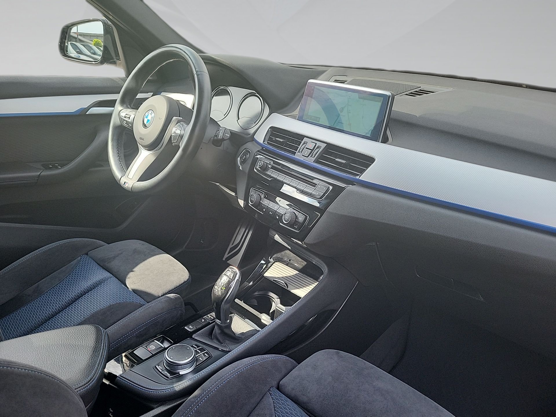 Bild 5 BMW X1 xDrive20i M SPORT LED ParkAss AHK ACC HeadUp