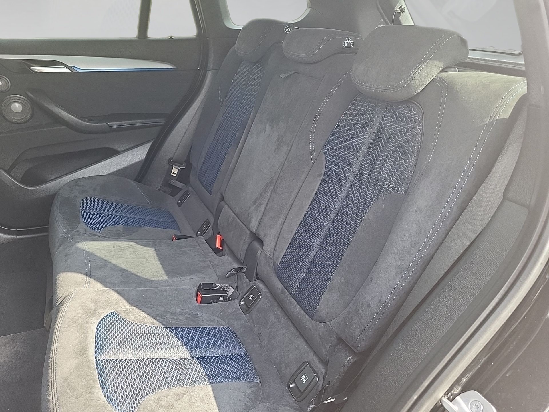 Bild 7 BMW X1 xDrive20i M SPORT LED ParkAss AHK ACC HeadUp