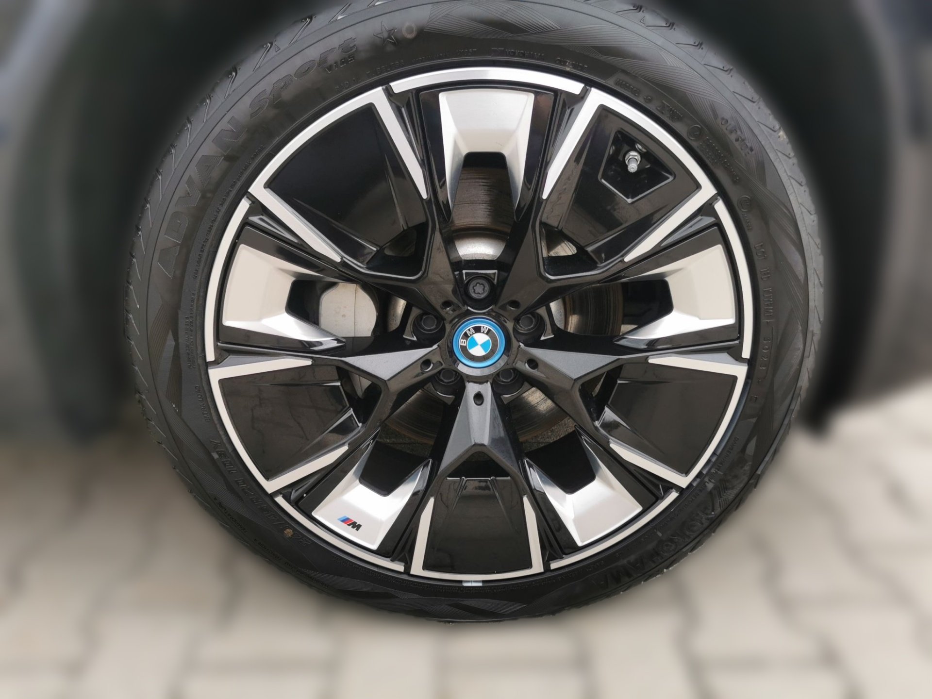 Bild 3 BMW iX3 Impressive LED HeadUp ACC 360° Pano AHK KeyL