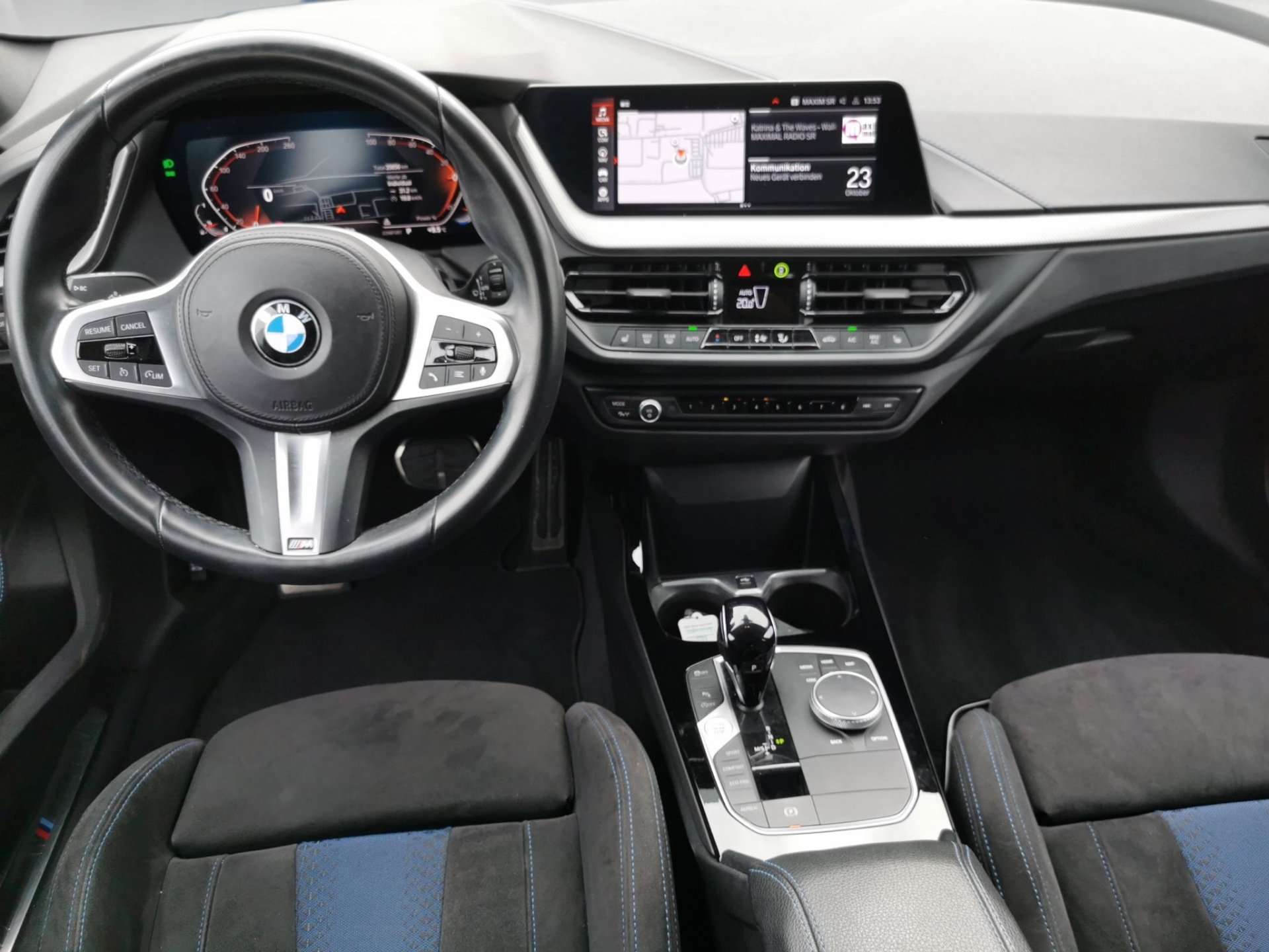 BMW 118i 118i Limousine M SPORT LED Navi PDC ActiveGuard (Bild 6)