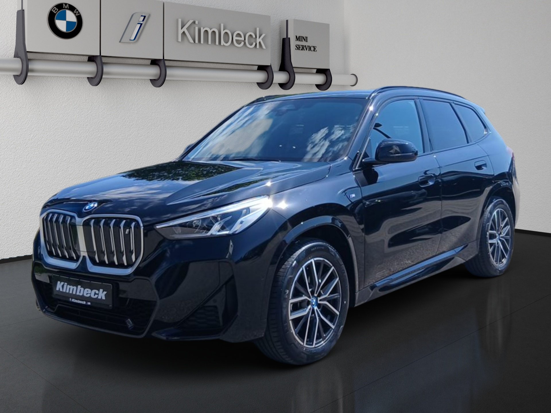 BMW iX1 xDrive30 M SPORT Pano AHK H&K ParkAss Navi iX1 xDrive30 M SPORT Pano AHK H&K ParkAss Navi (Bild 1)