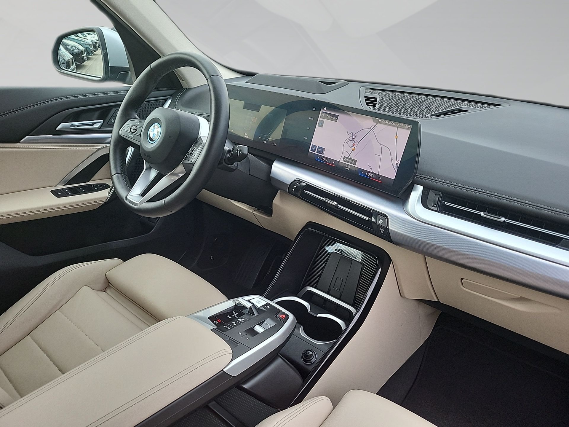 Bild 5 BMW IX1 xDrive30 xLine LED AHK HeadUp 360° KeyLess