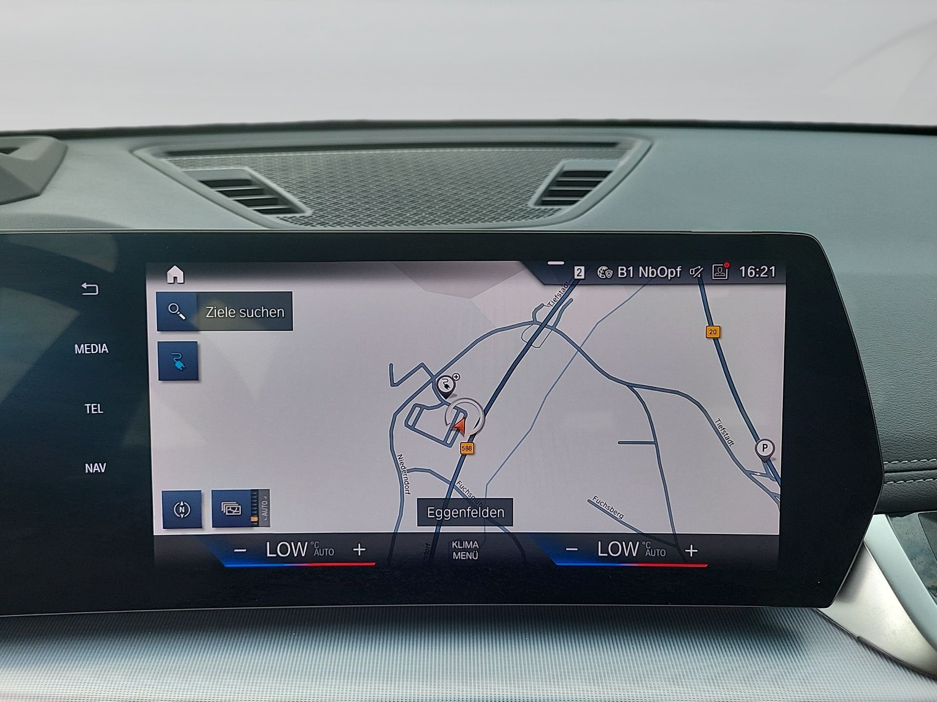 Bild 8 BMW IX1 xDrive30 xLine LED AHK HeadUp 360° KeyLess
