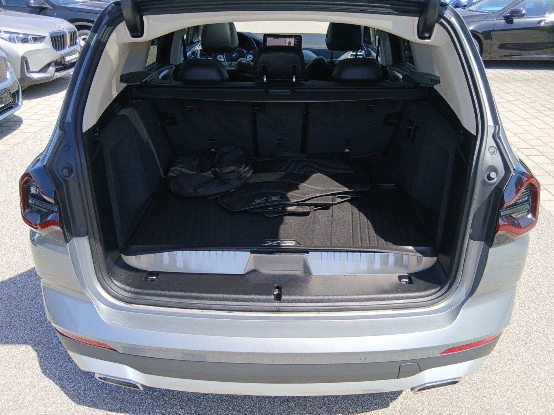 Bild 10 BMW X3 xDrive30e Laser HeadUp ACC AHK 360° Lenkhzg