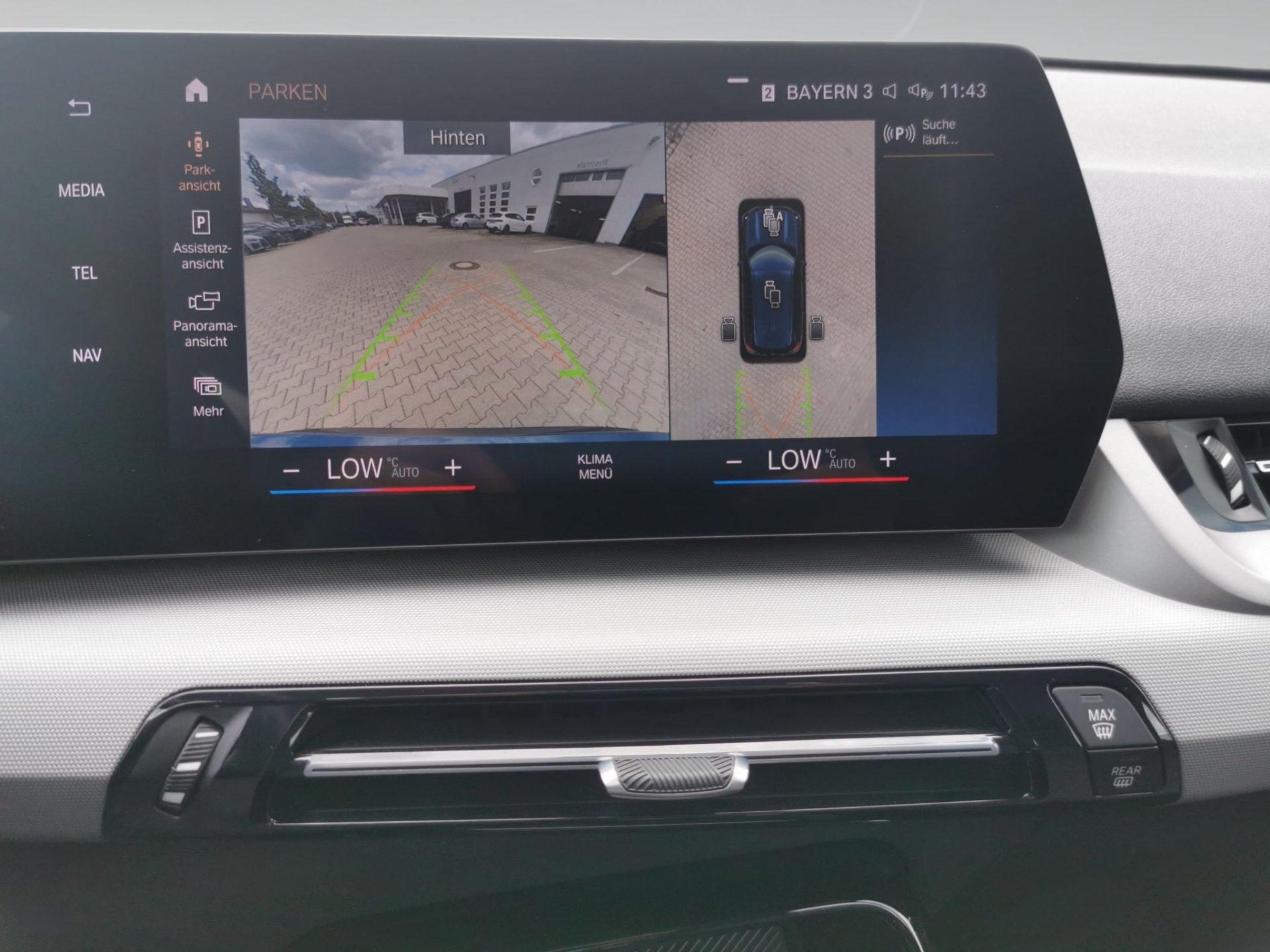 Bild 9 BMW iX1 xDrive30 LED DrivingAssPlus 360° HeadUp KeyLe