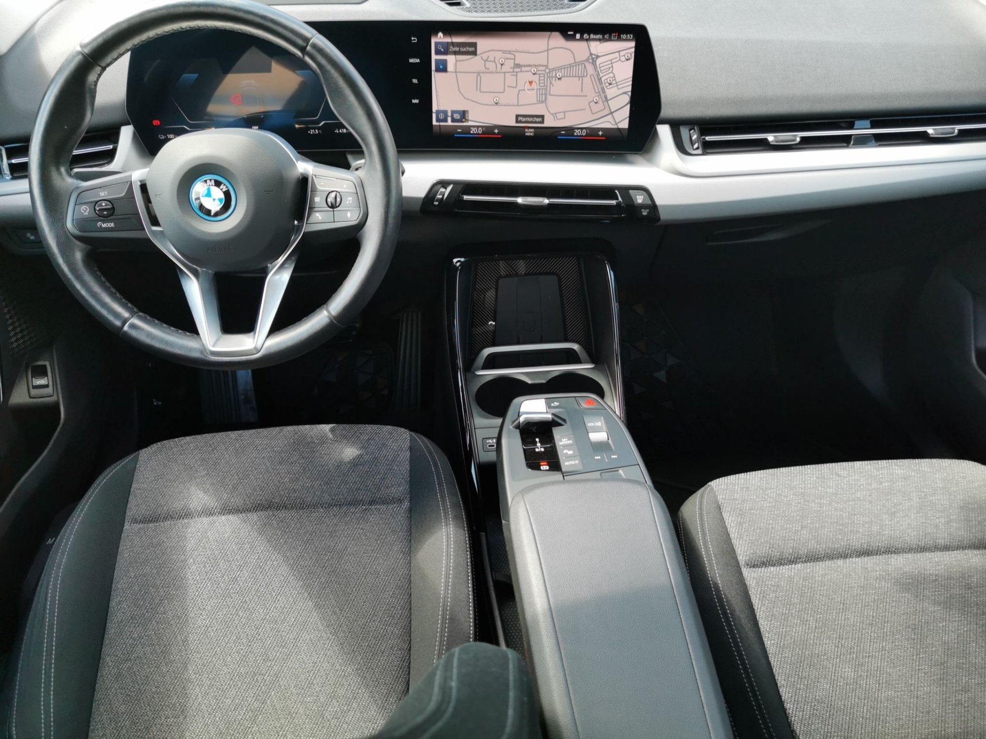 Bild 6 BMW iX1 xDrive30 LED HeadUp 360° KeyLess Navi