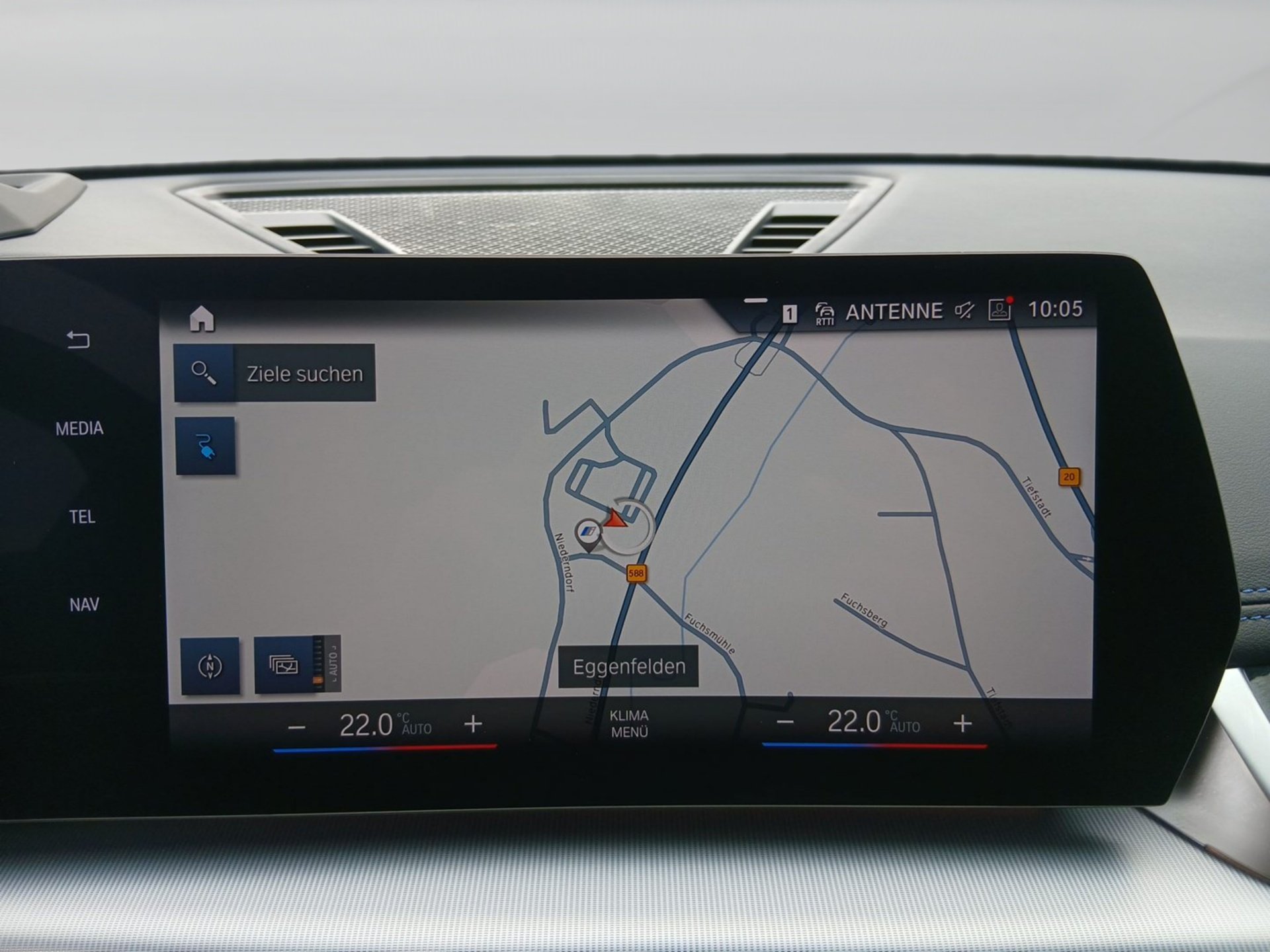 BMW iX1 xDrive30 M SPORT 360° ACC Aktivsitz HeadU AHK iX1 xDrive30 M SPORT 360° ACC Aktivsitz HeadU AHK (Bild 8)