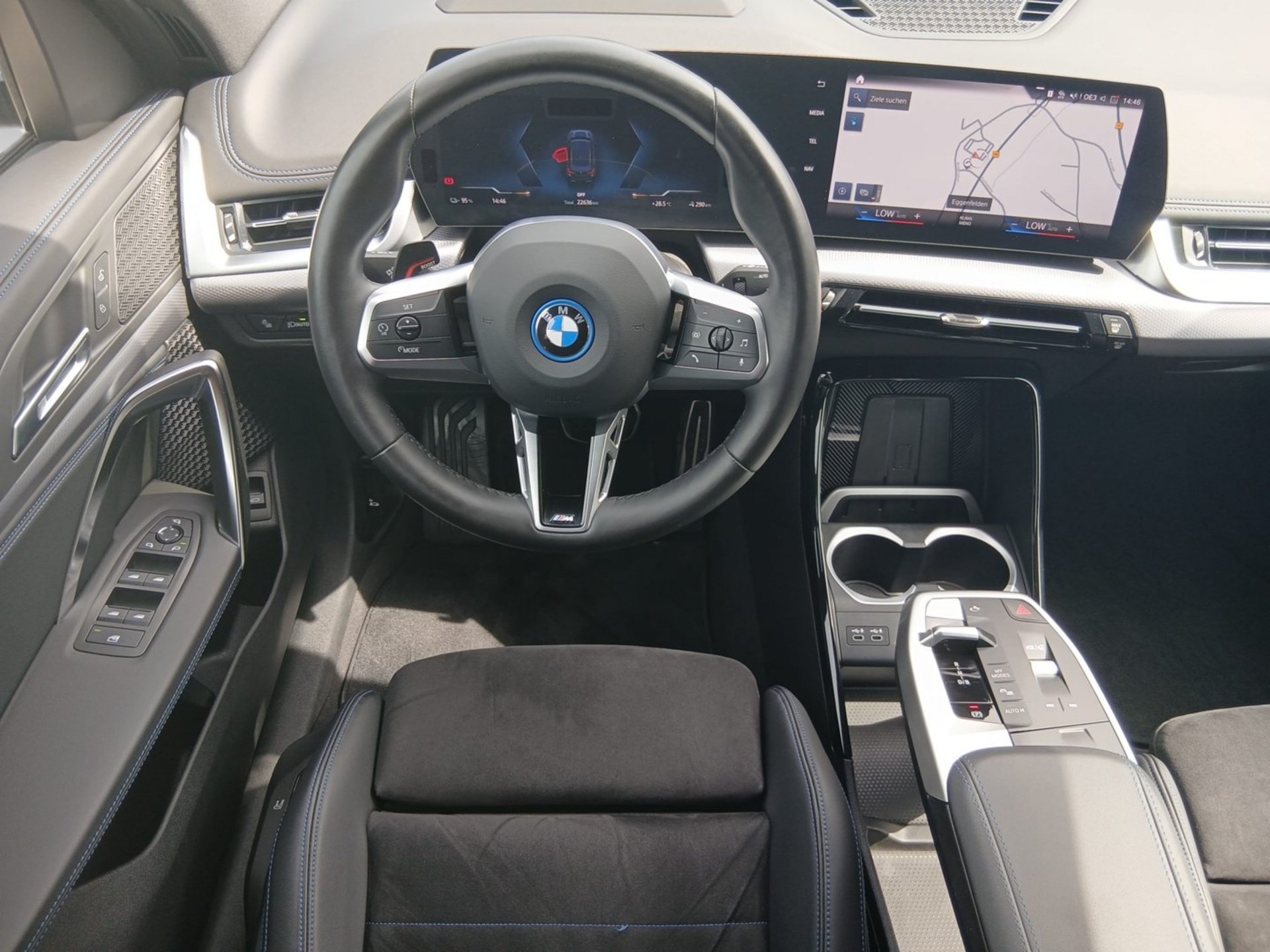 Bild 6 BMW iX1 xDrive30 M SPORT PRO ACC 360° AHK HeadUp LHZ