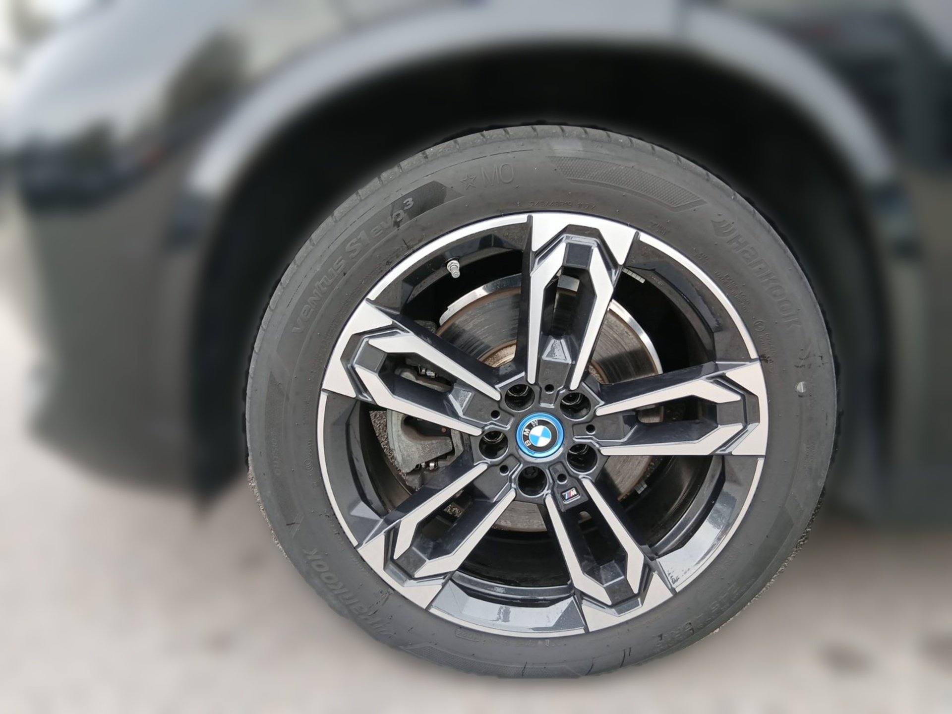 Bild 3 BMW iX1 xDrive30 M SPORT HeadUp AHK 360° ACC Lenkhzg