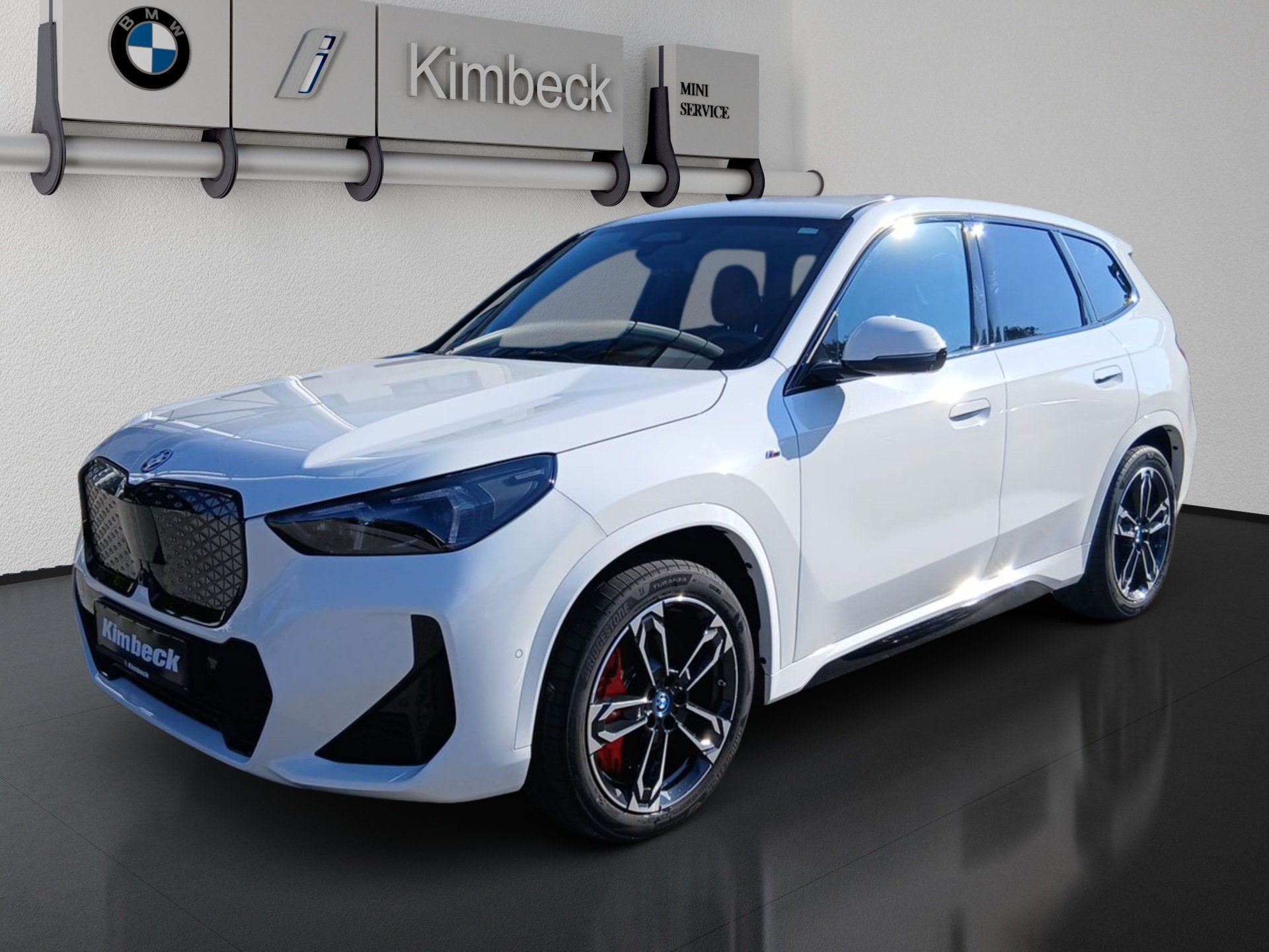 Bild 1 BMW iX1 xDrive30 M SPORT PRO ACC HeadU AHK H&K Lenkhz