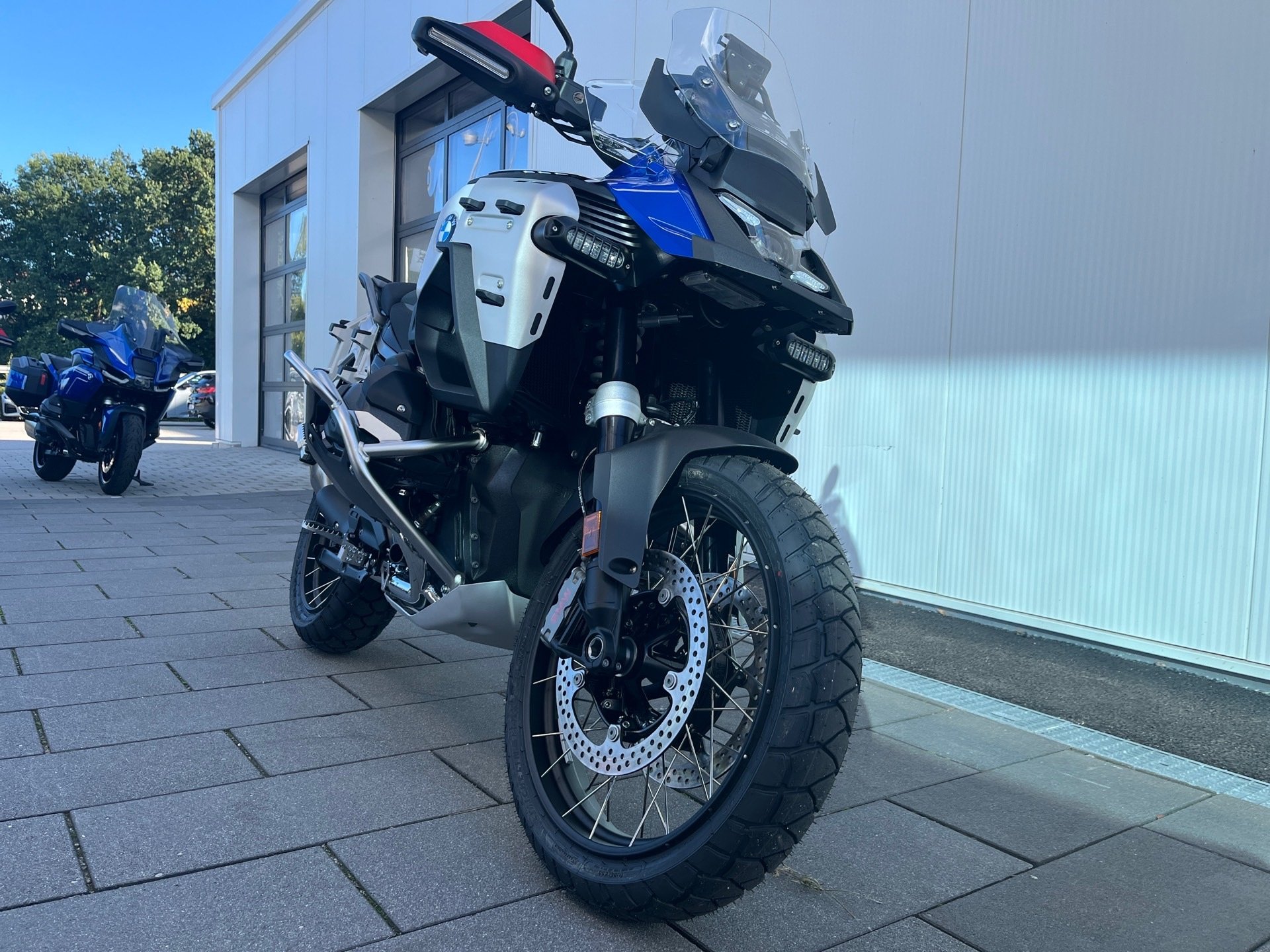 BMW  R 1300 GS Adventure 3 Pakete/Adapt.Höhen/ASA (Bild 3)