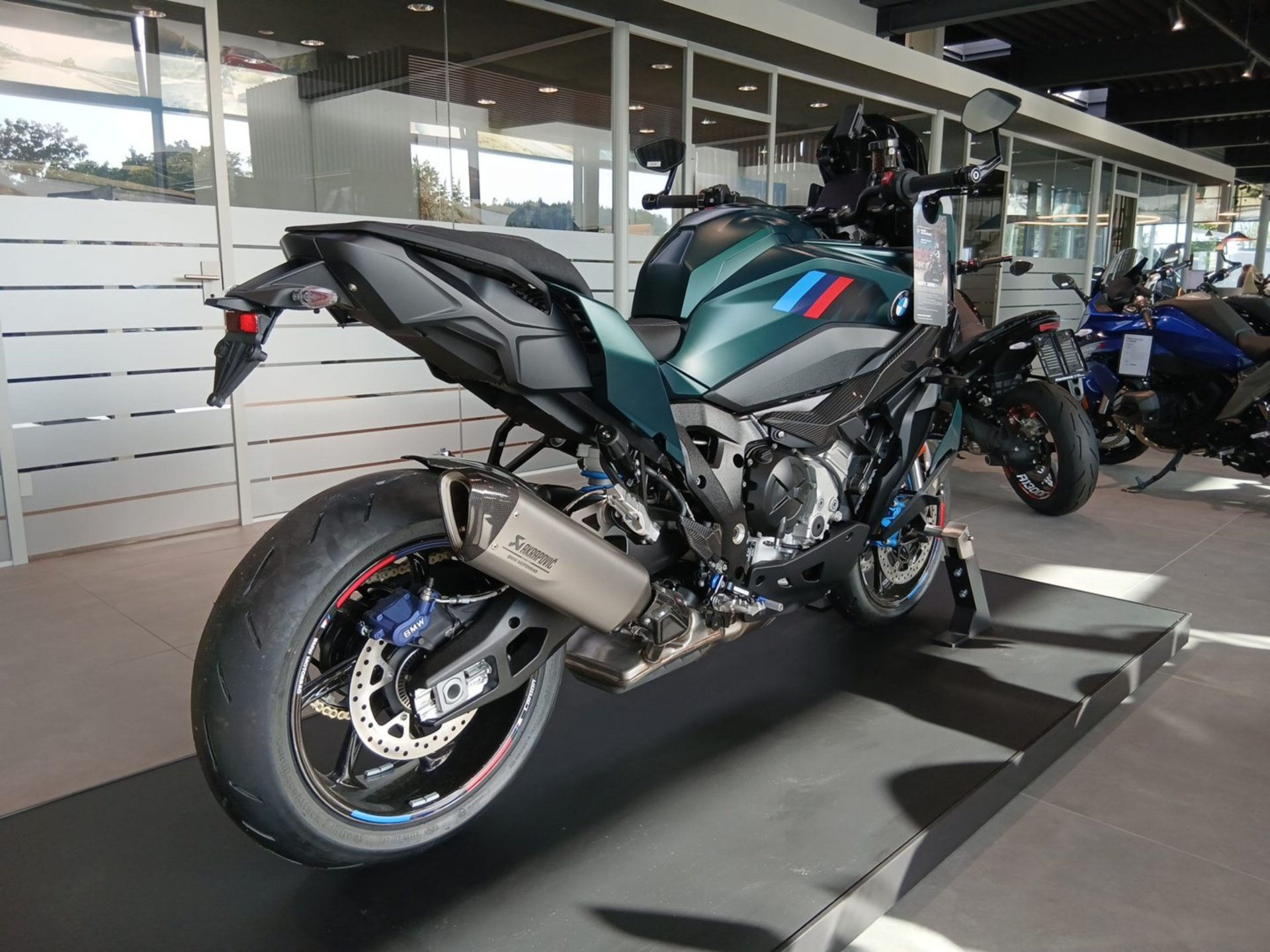 BMW  M 1000 XR Competition Fräßteile / Carbon Paket (Bild 10)