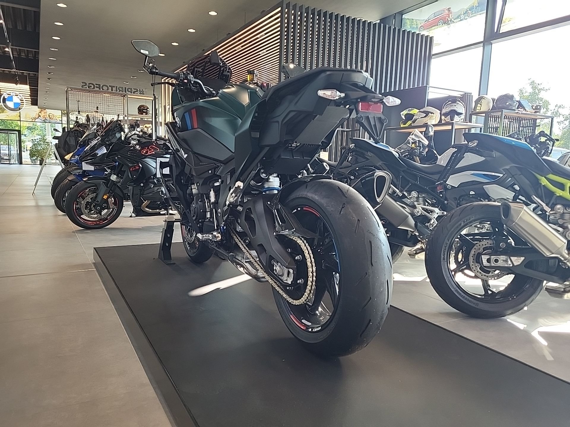 BMW  M 1000 XR Competition Fräßteile / Carbon Paket (Bild 8)