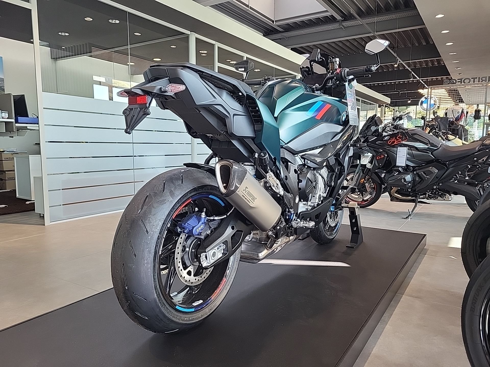 BMW  M 1000 XR Competition Fräßteile / Carbon Paket (Bild 9)