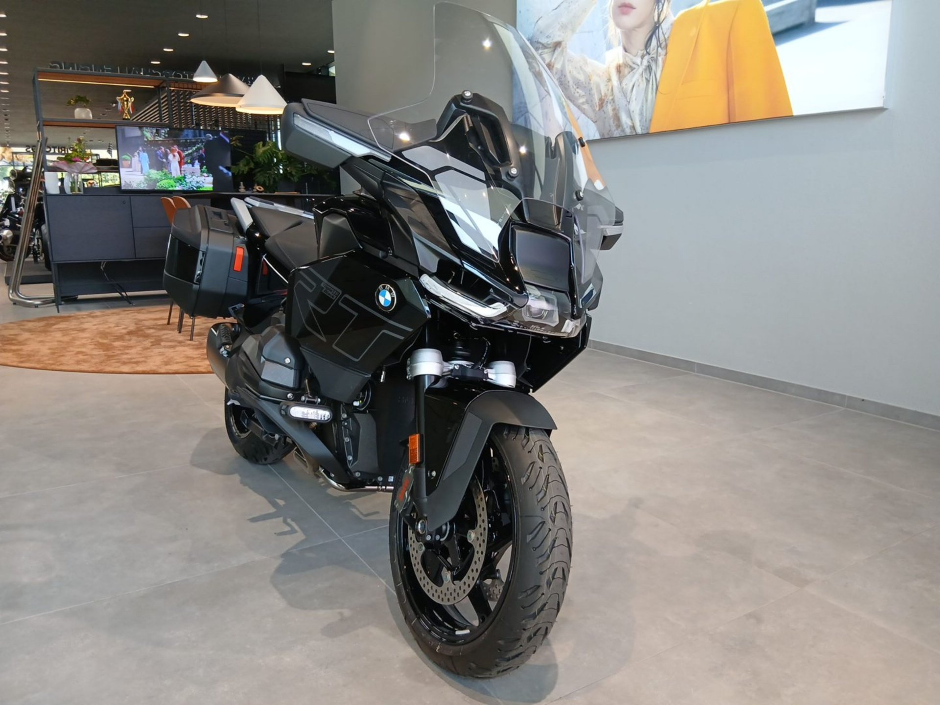 BMW  R 1300 RT Komfort/Dynamic/Innovat/ASA/ (Bild 3)