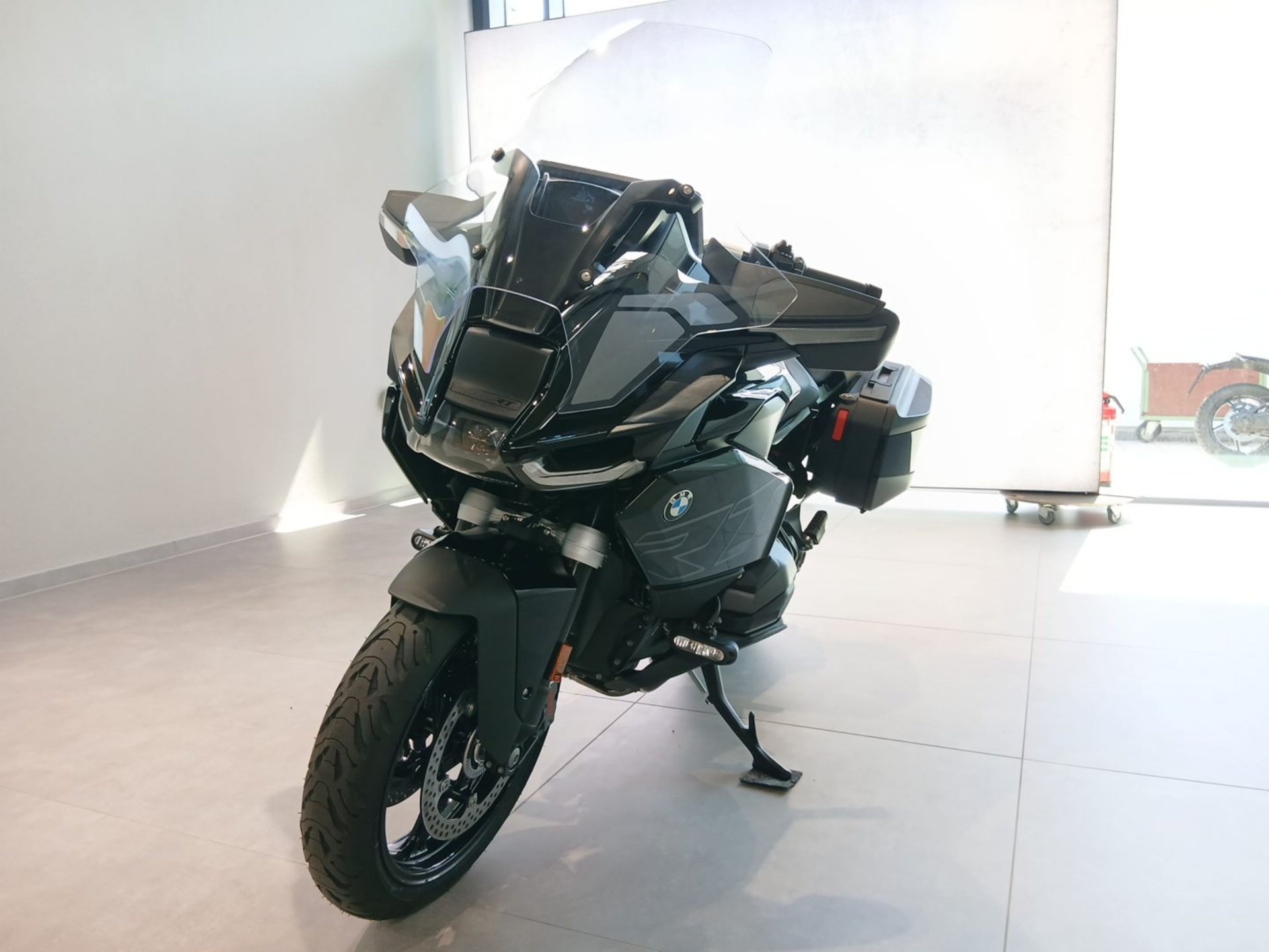 BMW  R 1300 RT Komfort/Dynamic/Innovat/ASA/ (Bild 4)