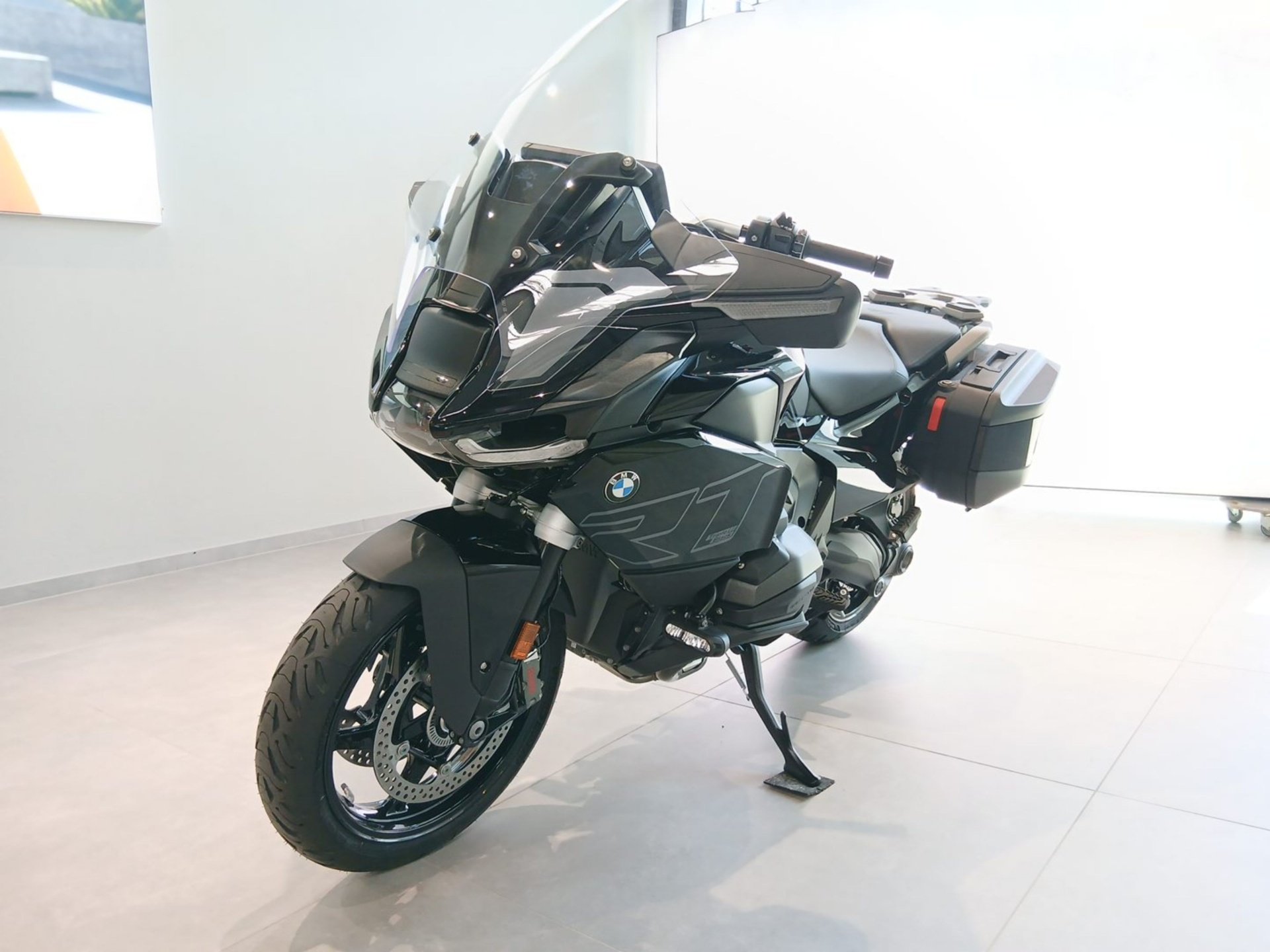 BMW  R 1300 RT Komfort/Dynamic/Innovat/ASA/ (Bild 5)