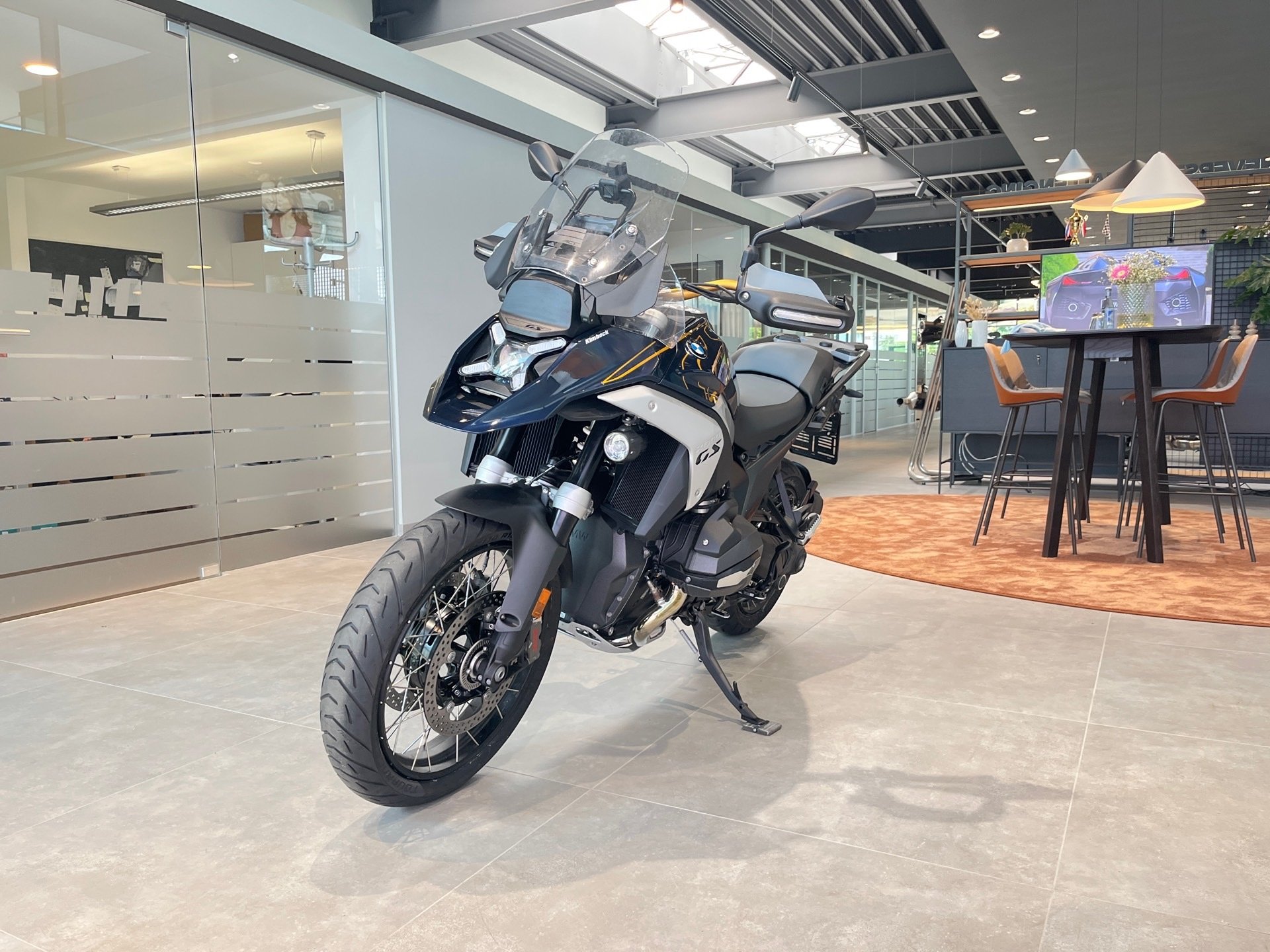 BMW  R 1300 GS Opt.719 Biscaya 4.Pakete/Adap.Höhenreg/ (Bild 4)