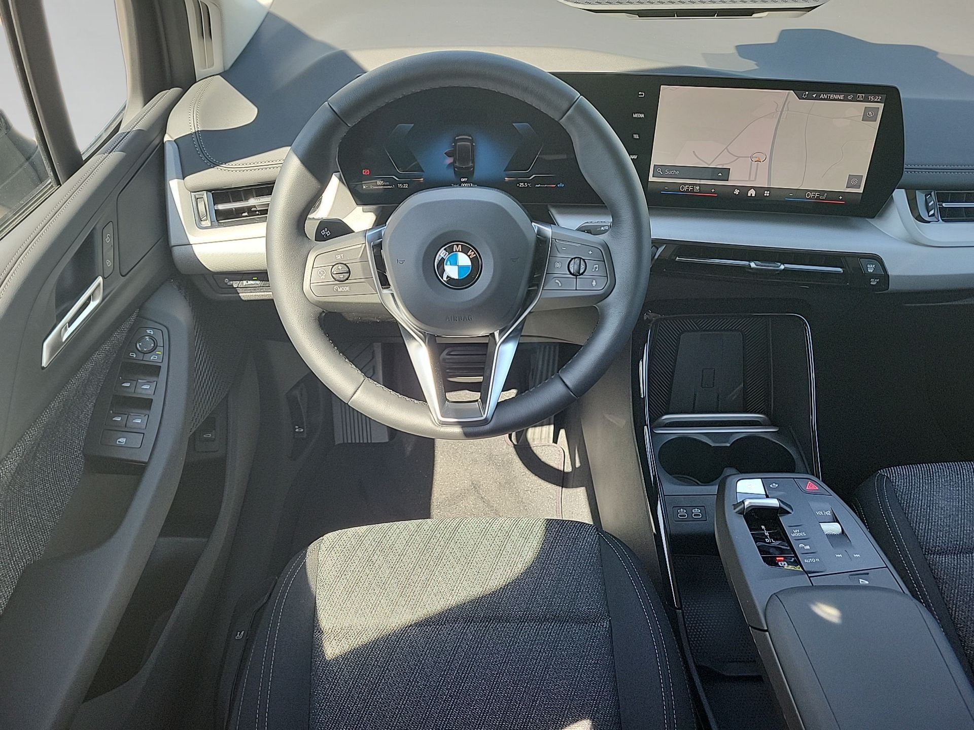 Bild 7 BMW 218i Active Tourer LED ACC AHK ParkAss Lenkhzg