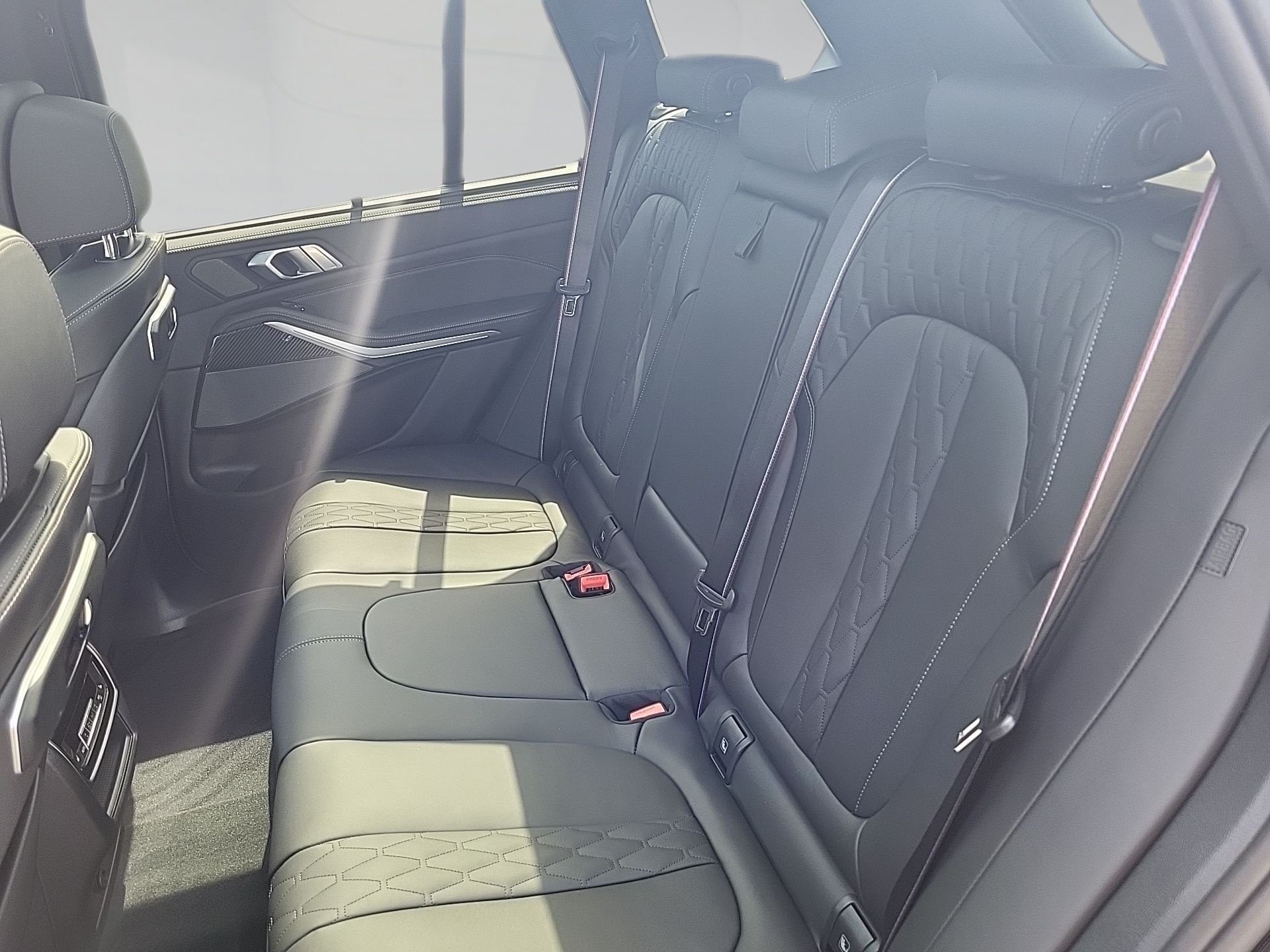 BMW X5 X5 xDrive40d M SPORT PRO Standhzg Sitzbelüft AHK (Bild 8)