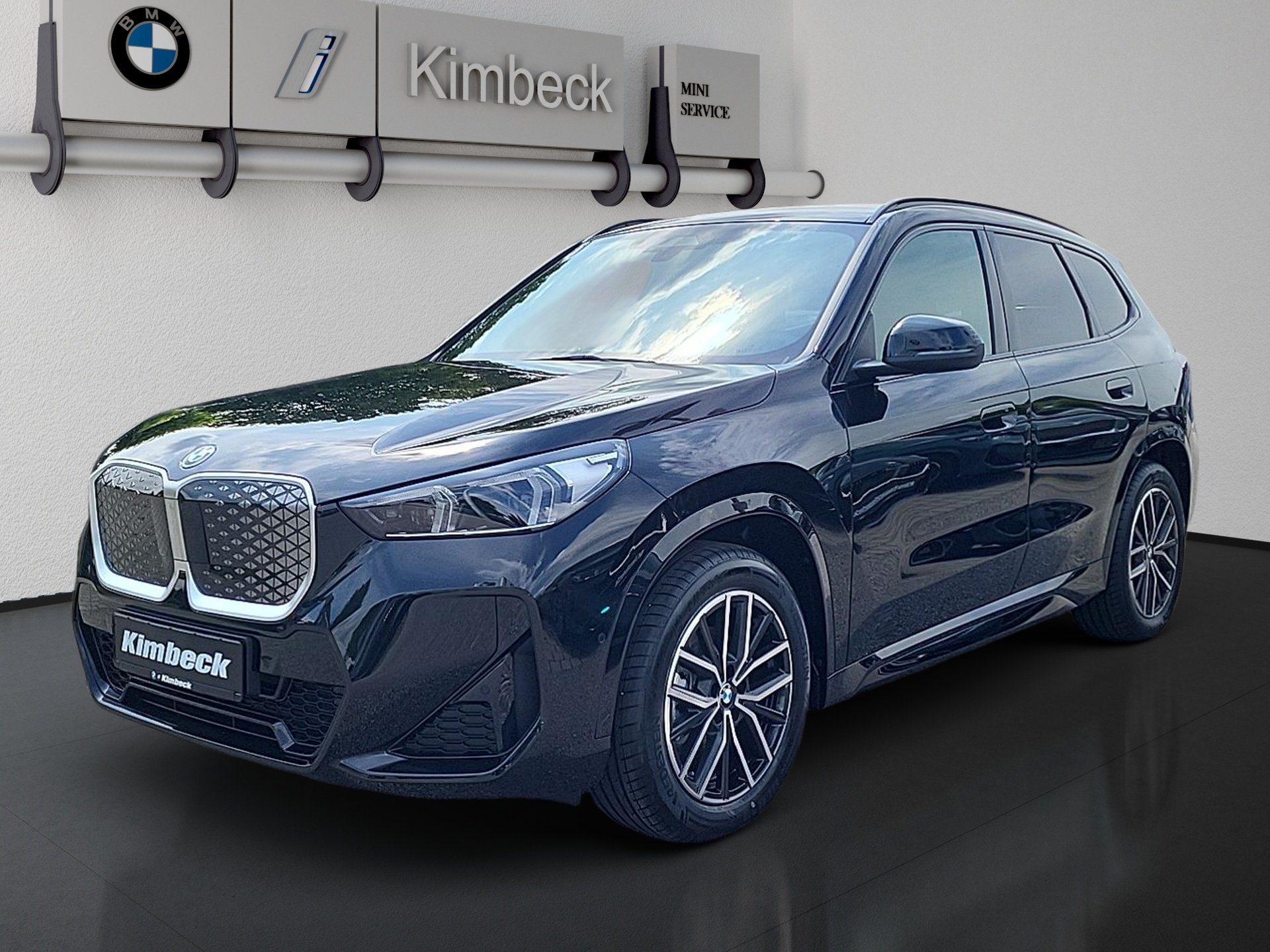 BMW iX1 eDrive20 M SPORT LED ACC AHK ParkAss KeyLess iX1 eDrive20 M SPORT LED ACC AHK ParkAss KeyLess (Bild 1)