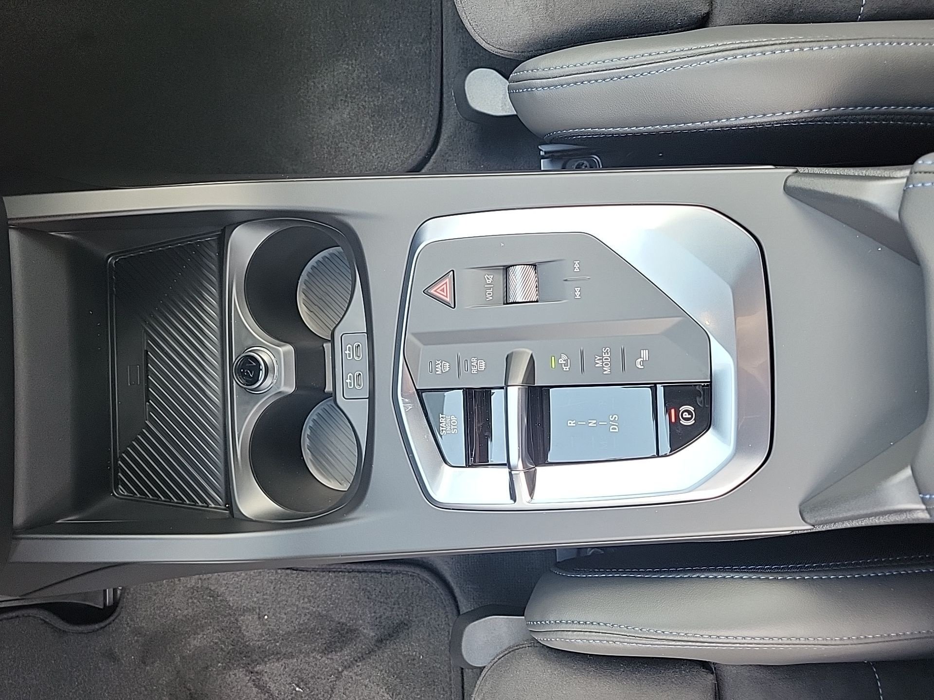 BMW 120 120 M SPORT LED ParkAss DrivingAss KeyLess Navi (Bild 12)